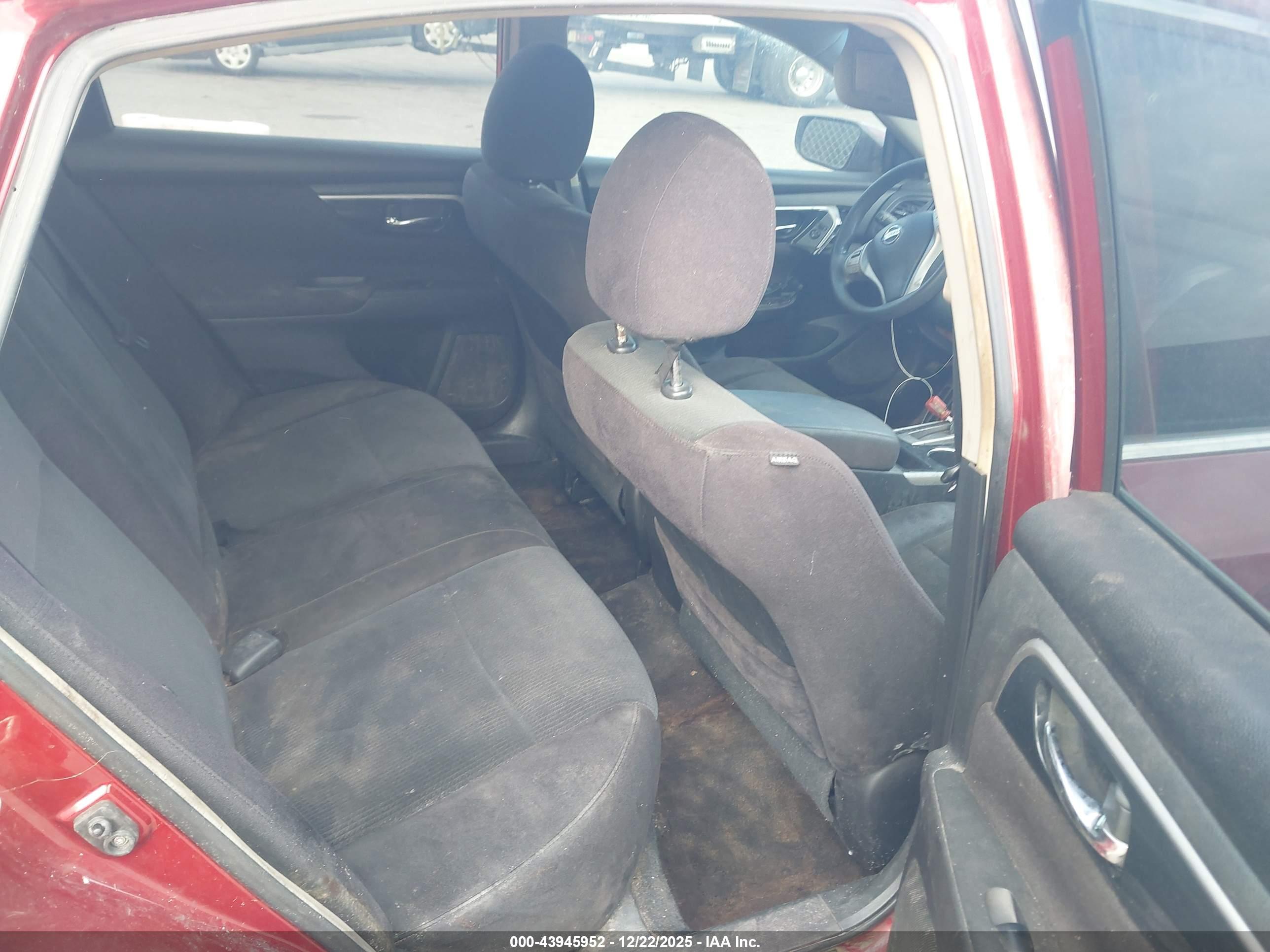 NISSAN ALTIMA image 8