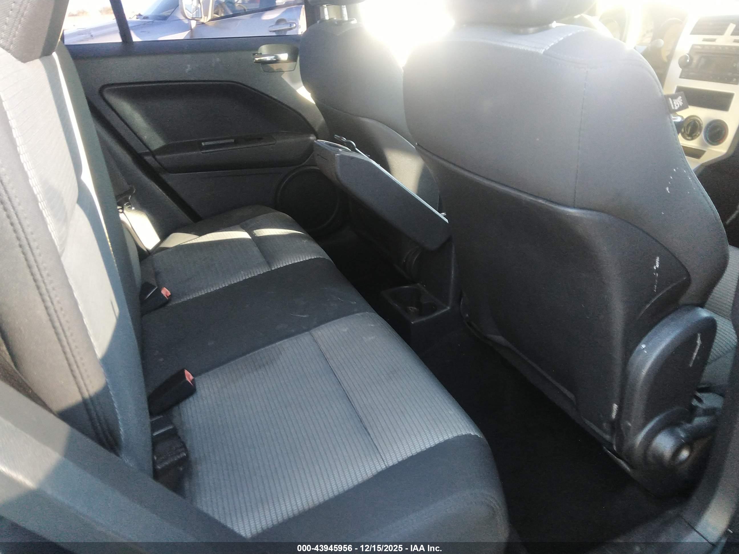 DODGE CALIBER image 8