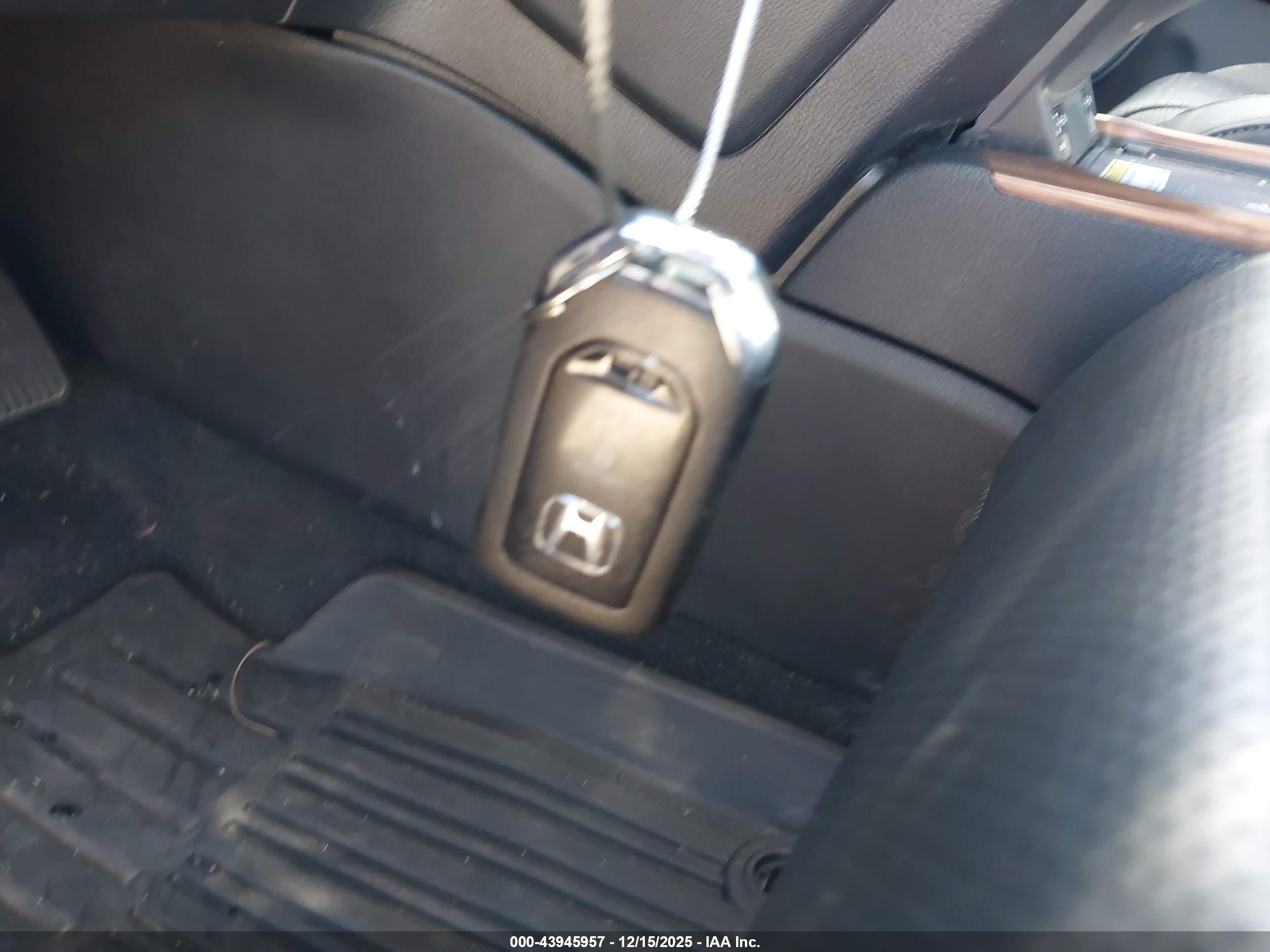 HONDA CR-V image 11