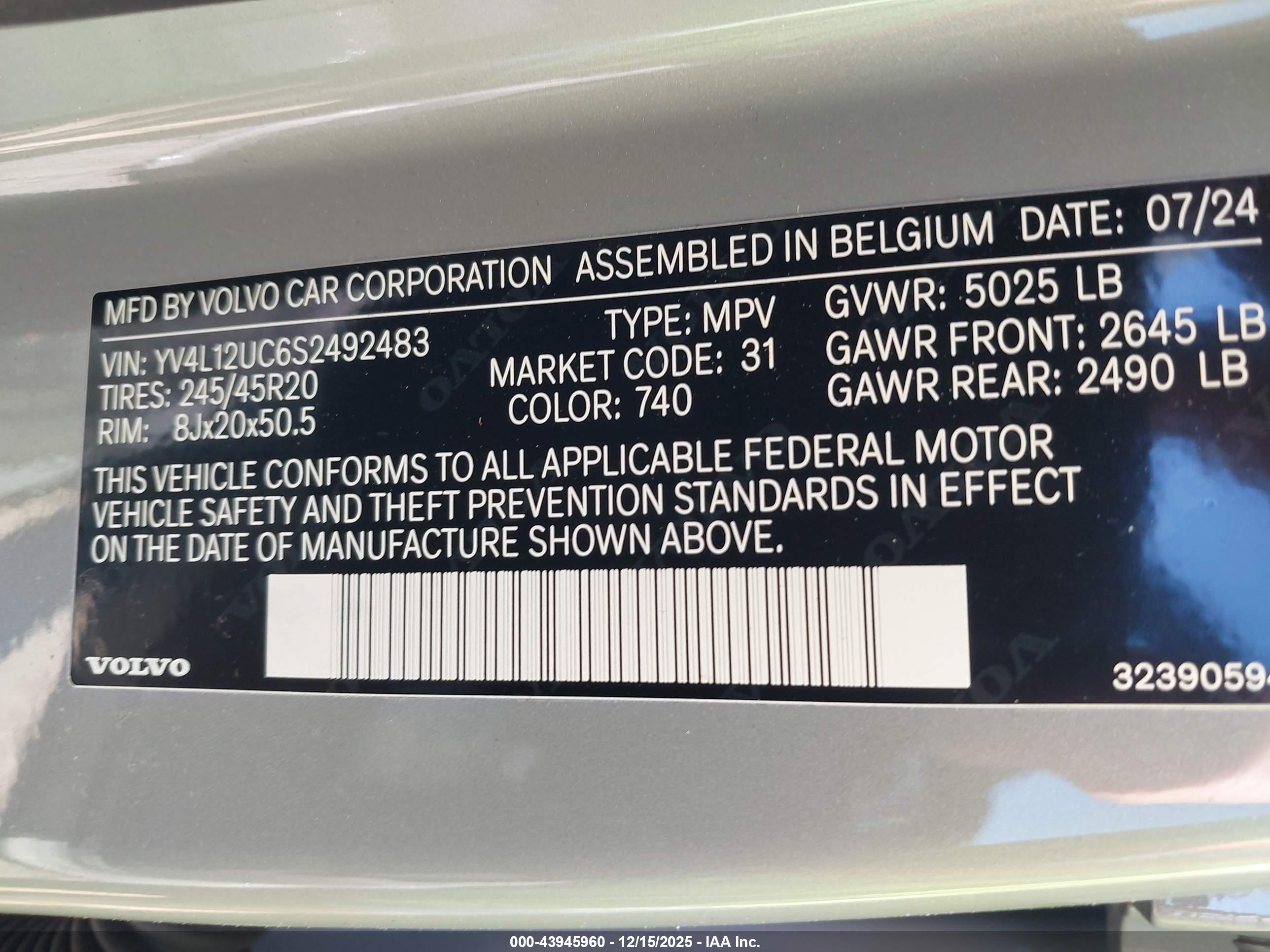VOLVO XC40 image 9