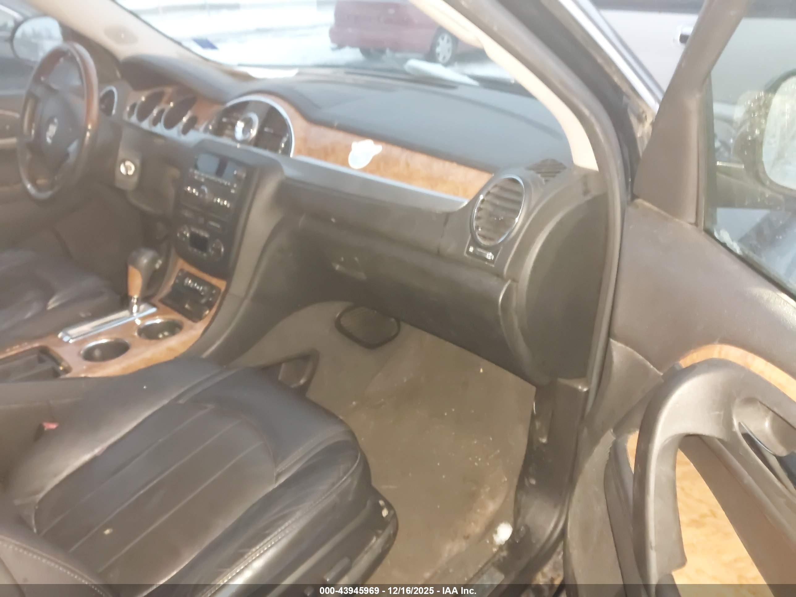 BUICK ENCLAVE image 5