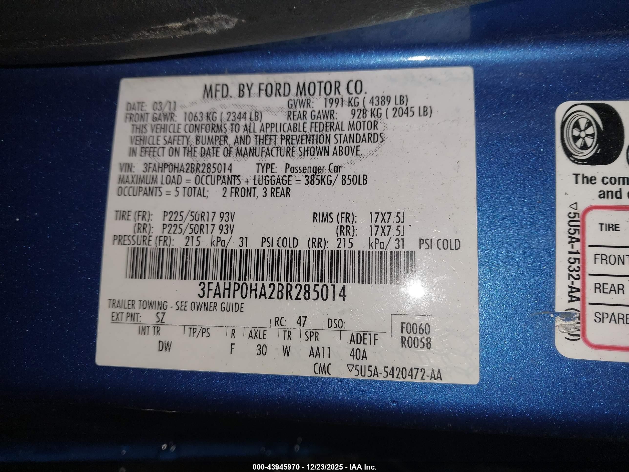 FORD FUSION image 9