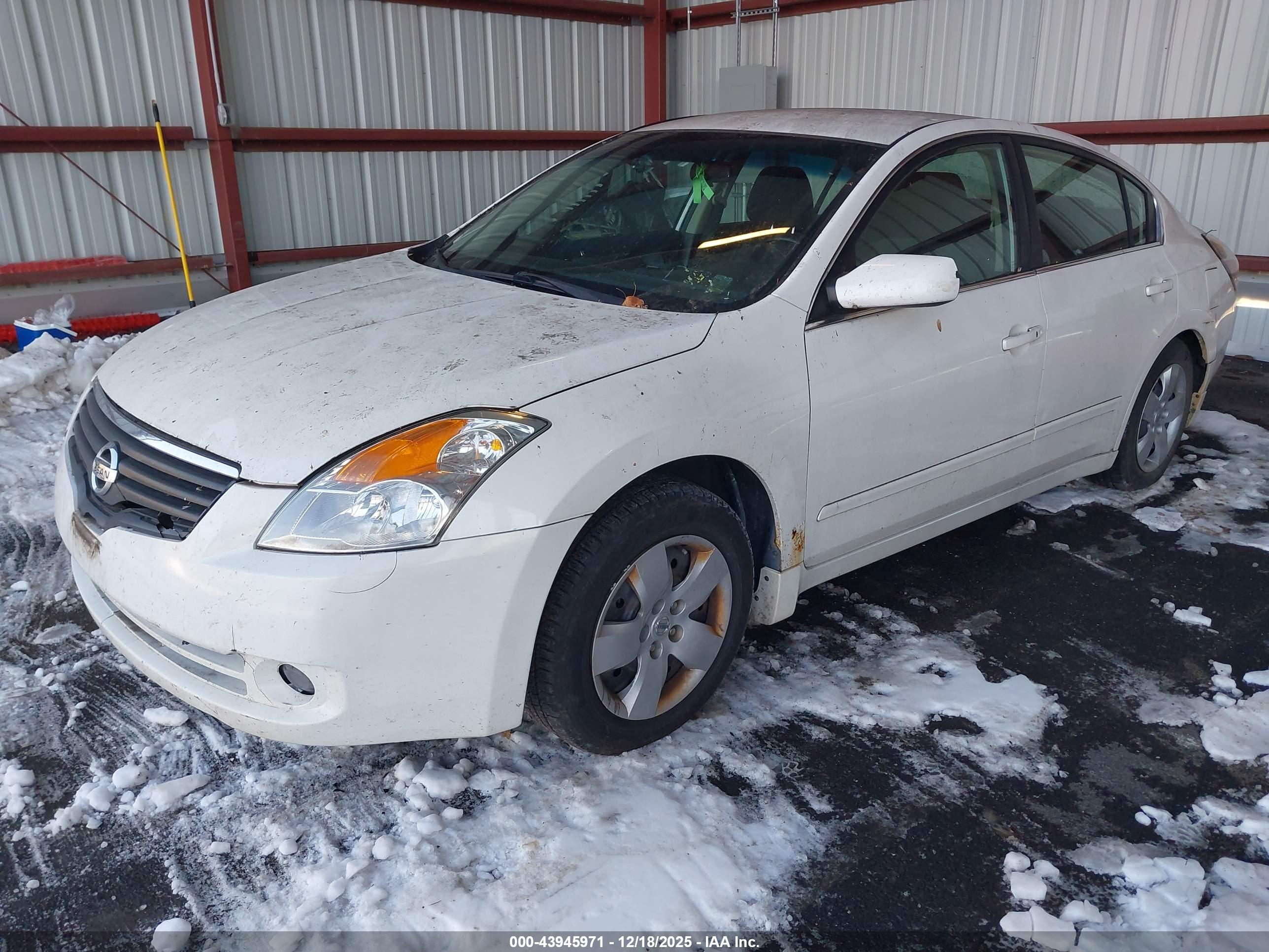 NISSAN ALTIMA image 2
