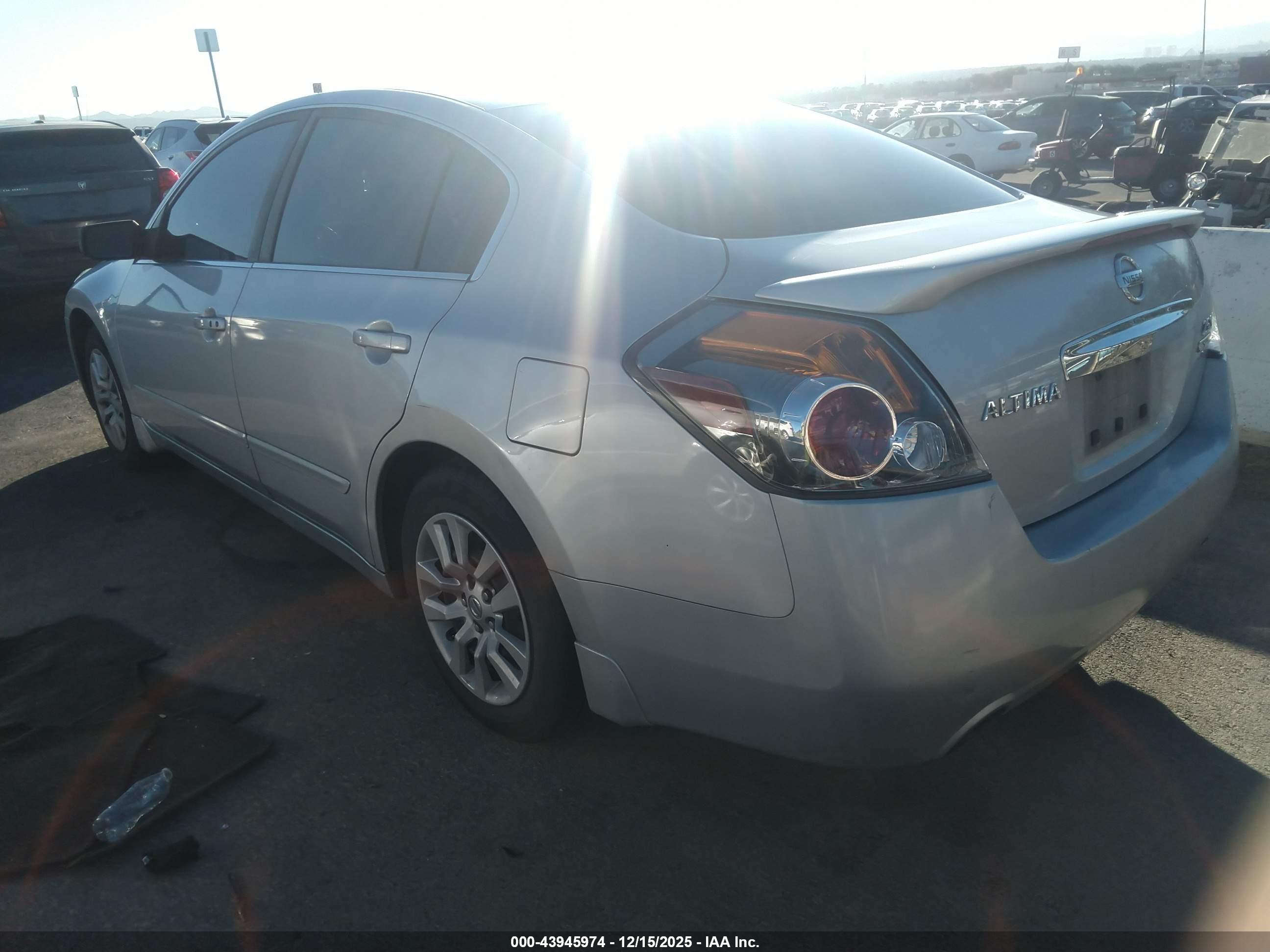 NISSAN ALTIMA image 3