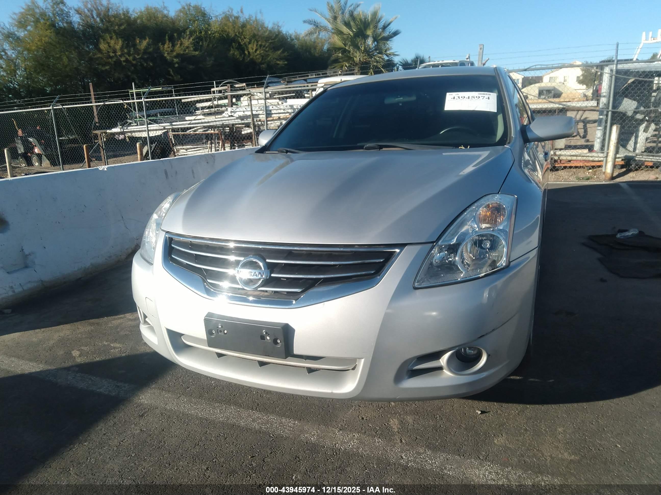 NISSAN ALTIMA image 6