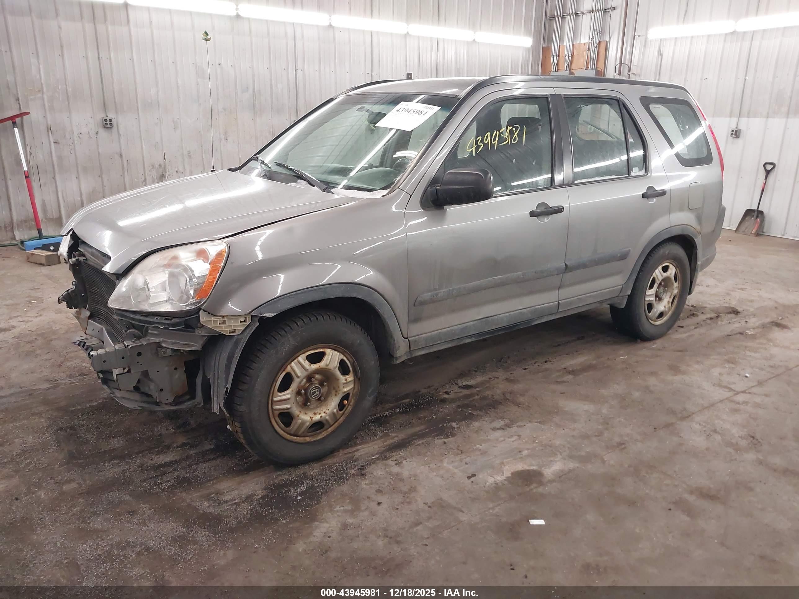 HONDA CR-V image 2