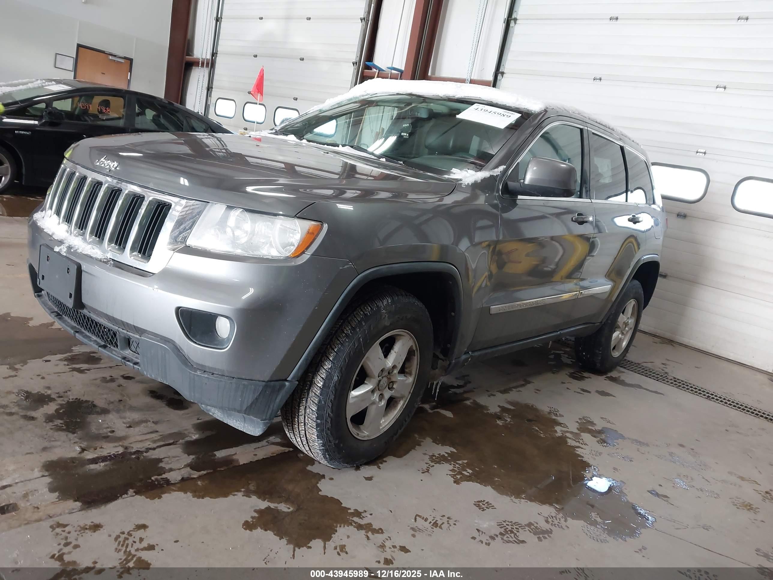 JEEP GRAND image 2