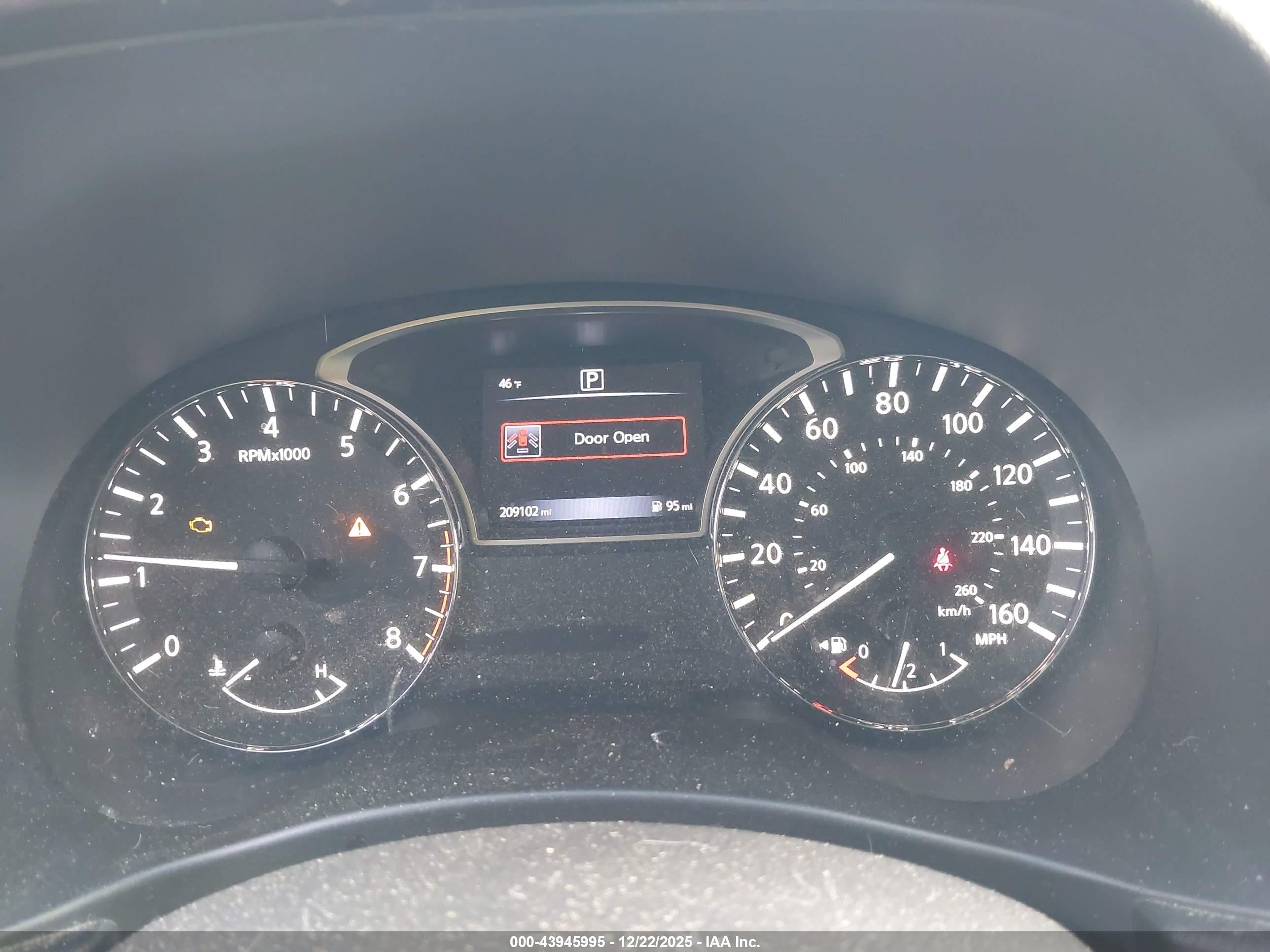 NISSAN PATHFINDER image 7