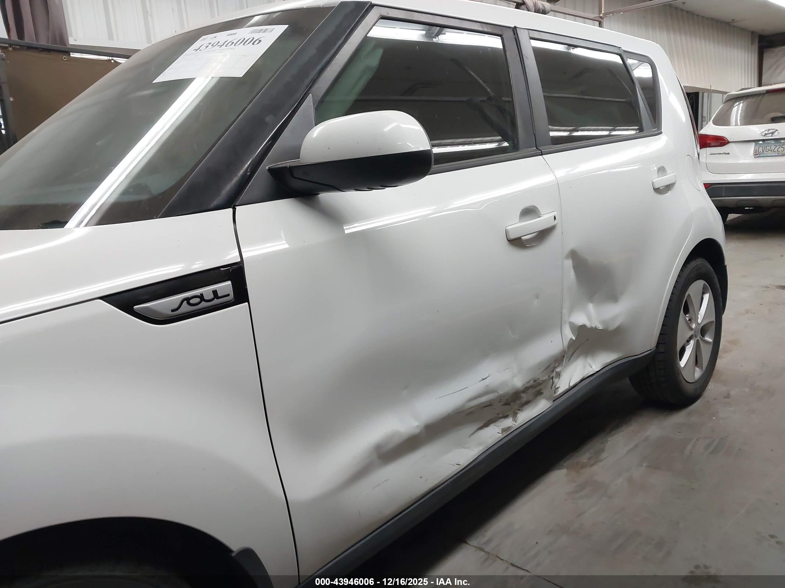 KIA SOUL image 6