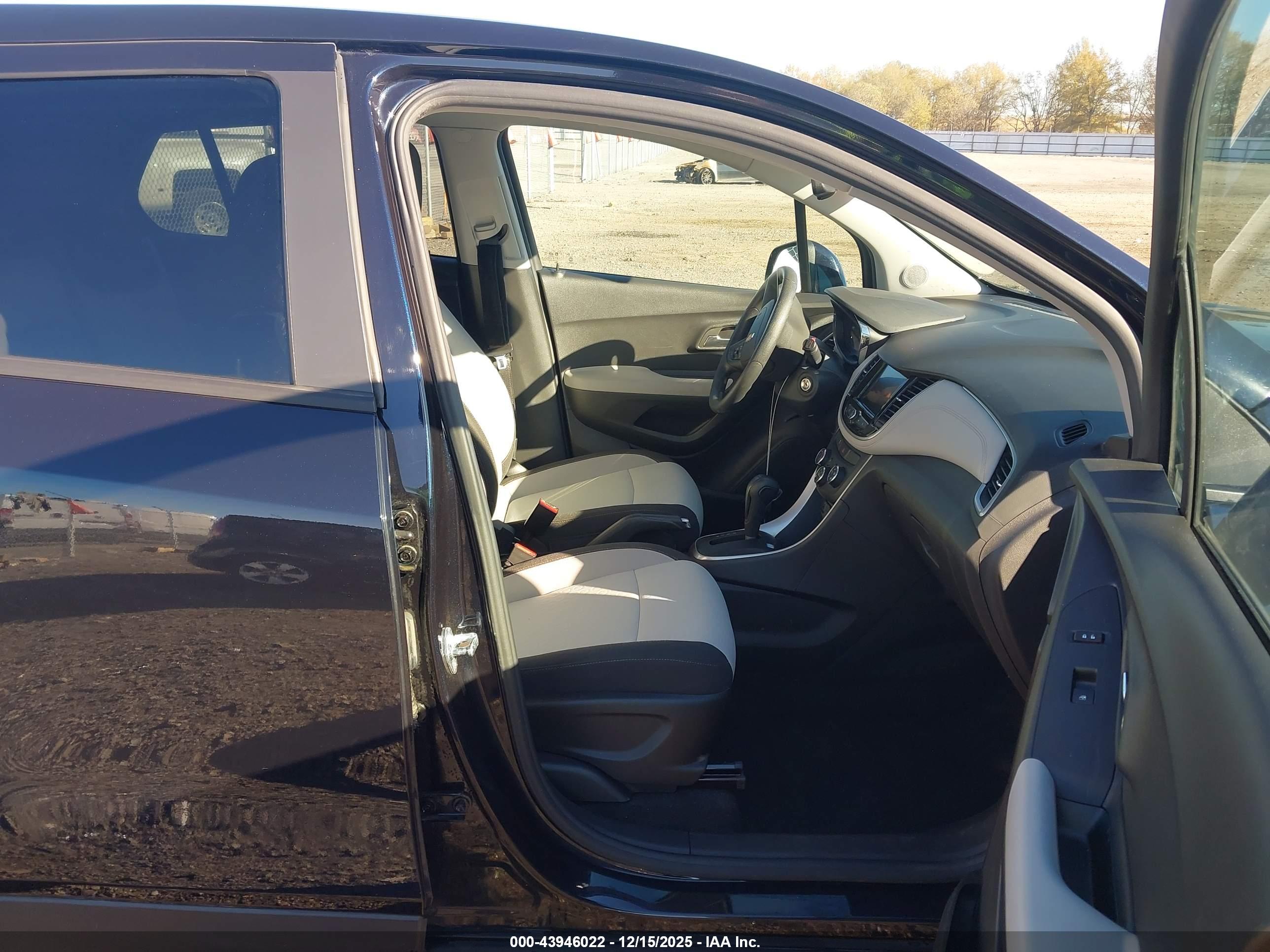 CHEVROLET TRAX image 5