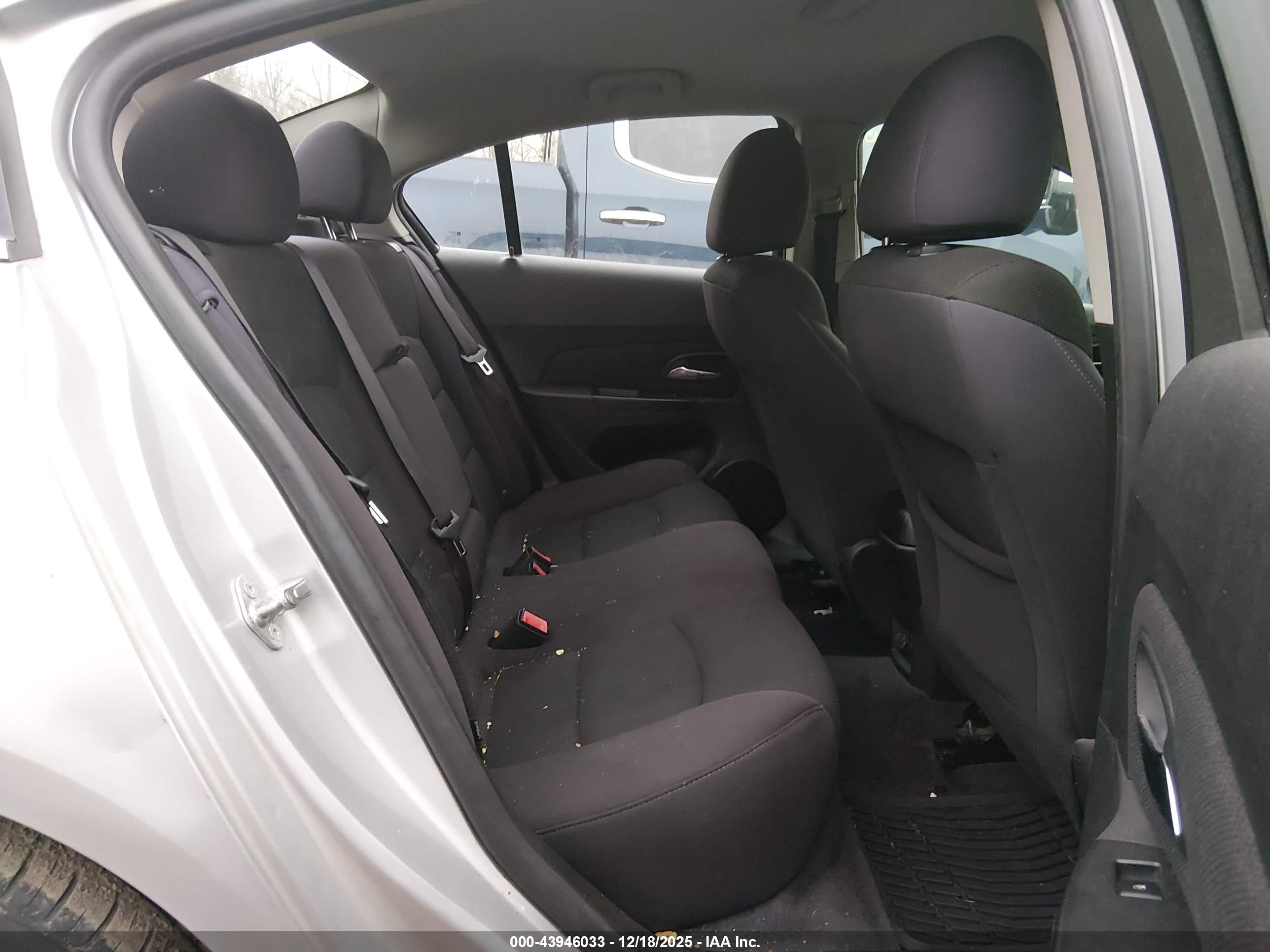 CHEVROLET CRUZE image 8