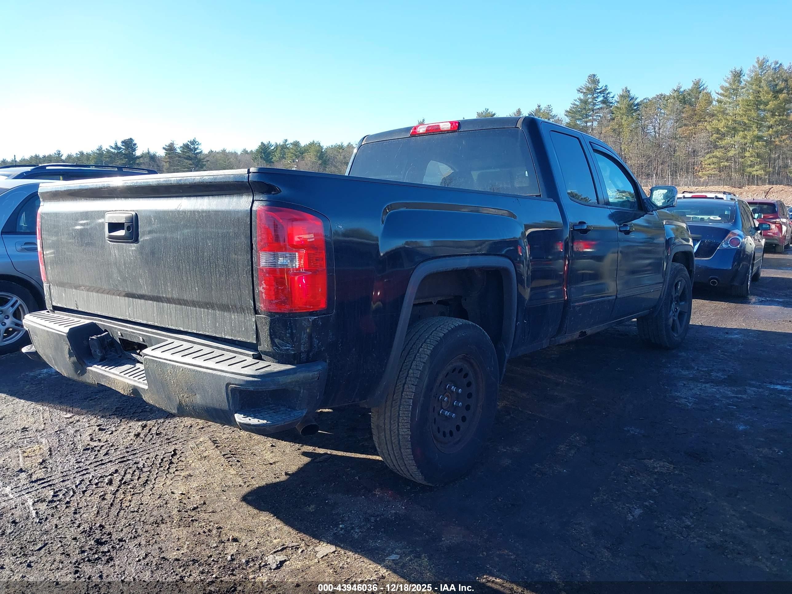 GMC SIERRA image 4