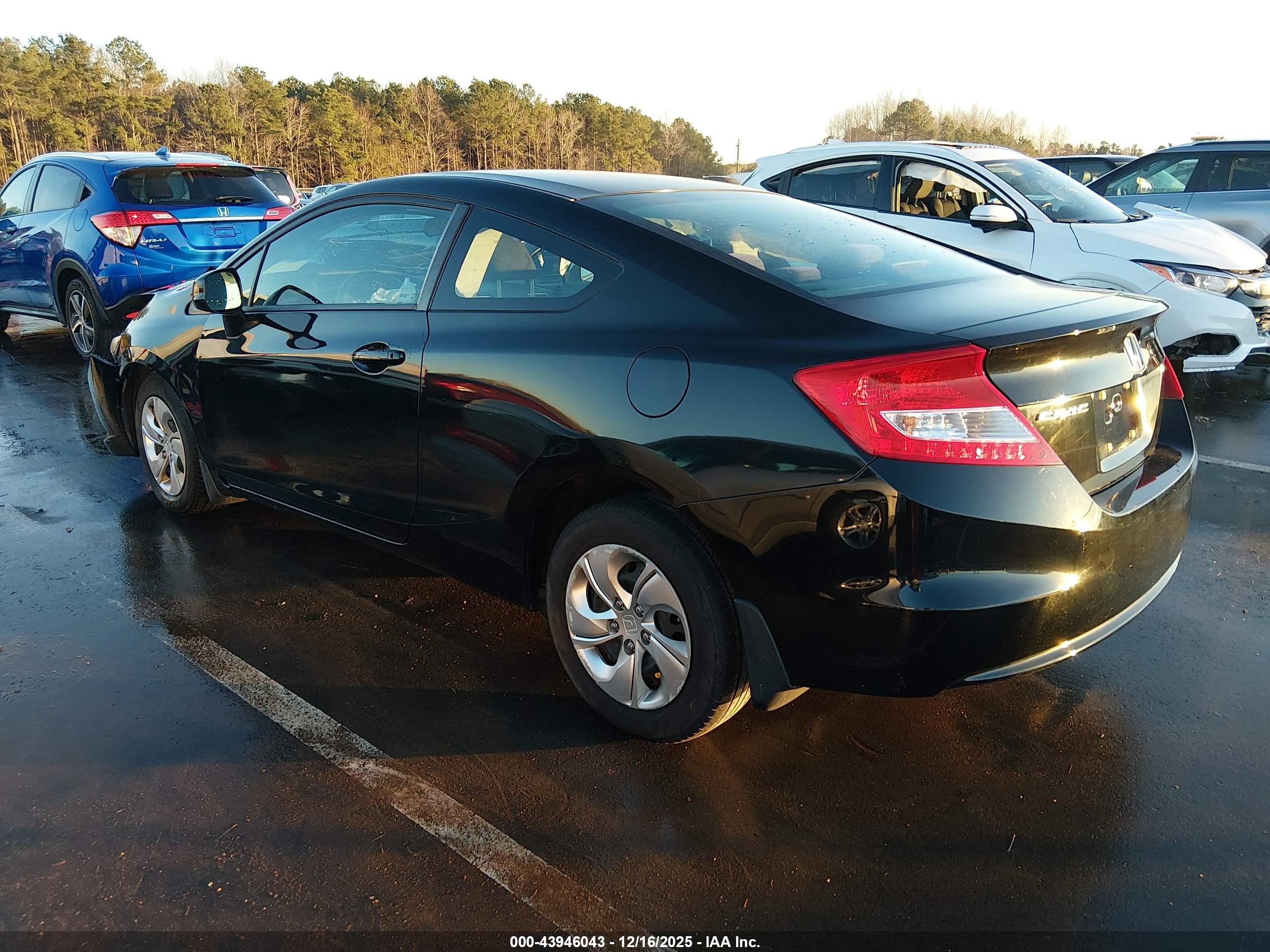 HONDA CIVIC image 3