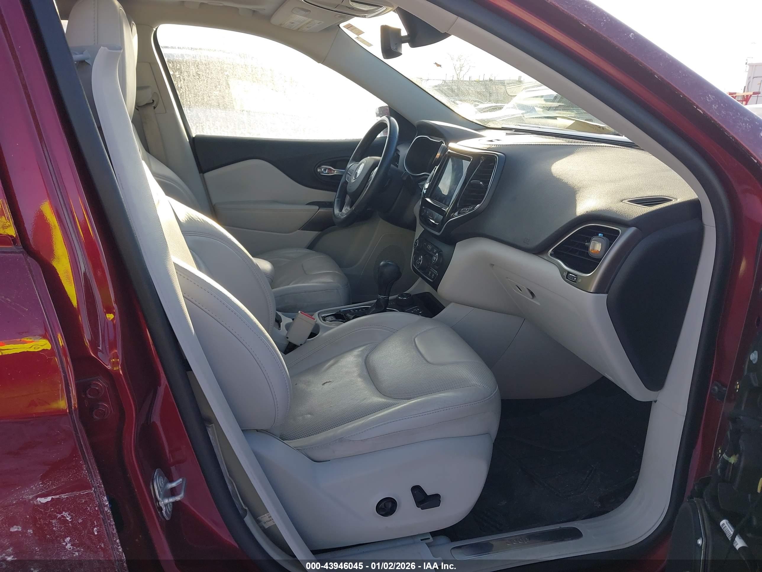 JEEP CHEROKEE image 5