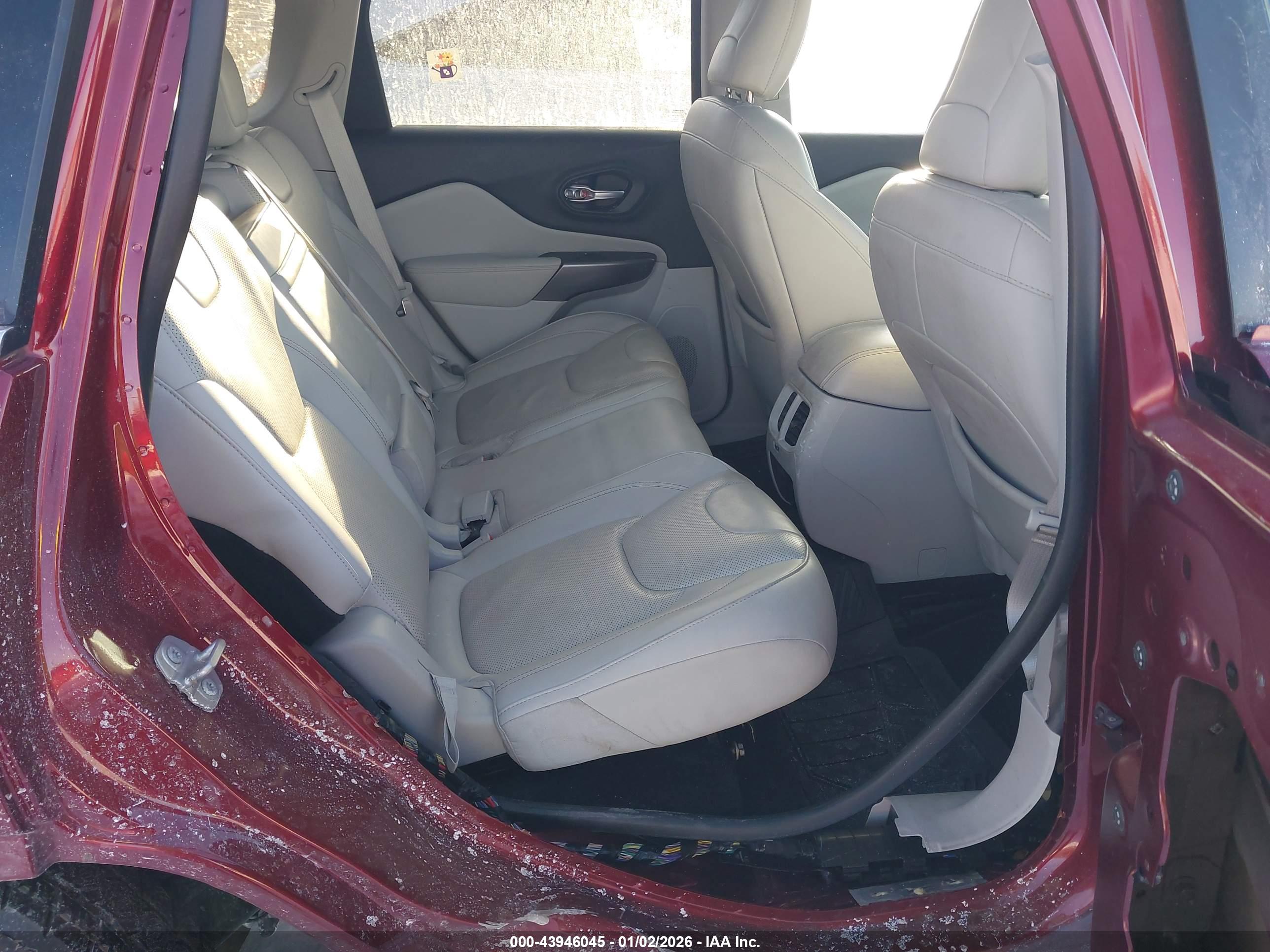 JEEP CHEROKEE image 8