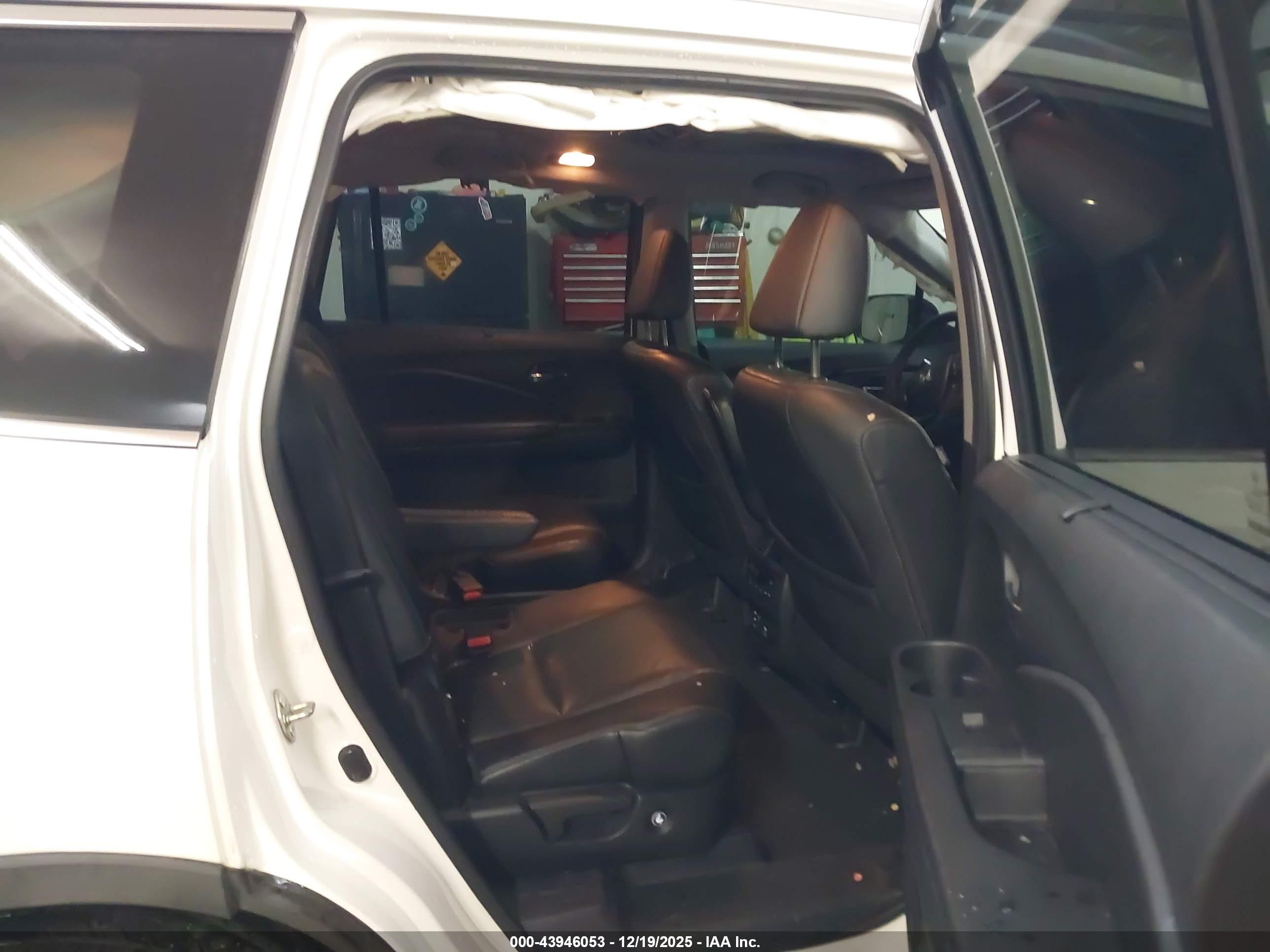 HONDA PILOT image 8