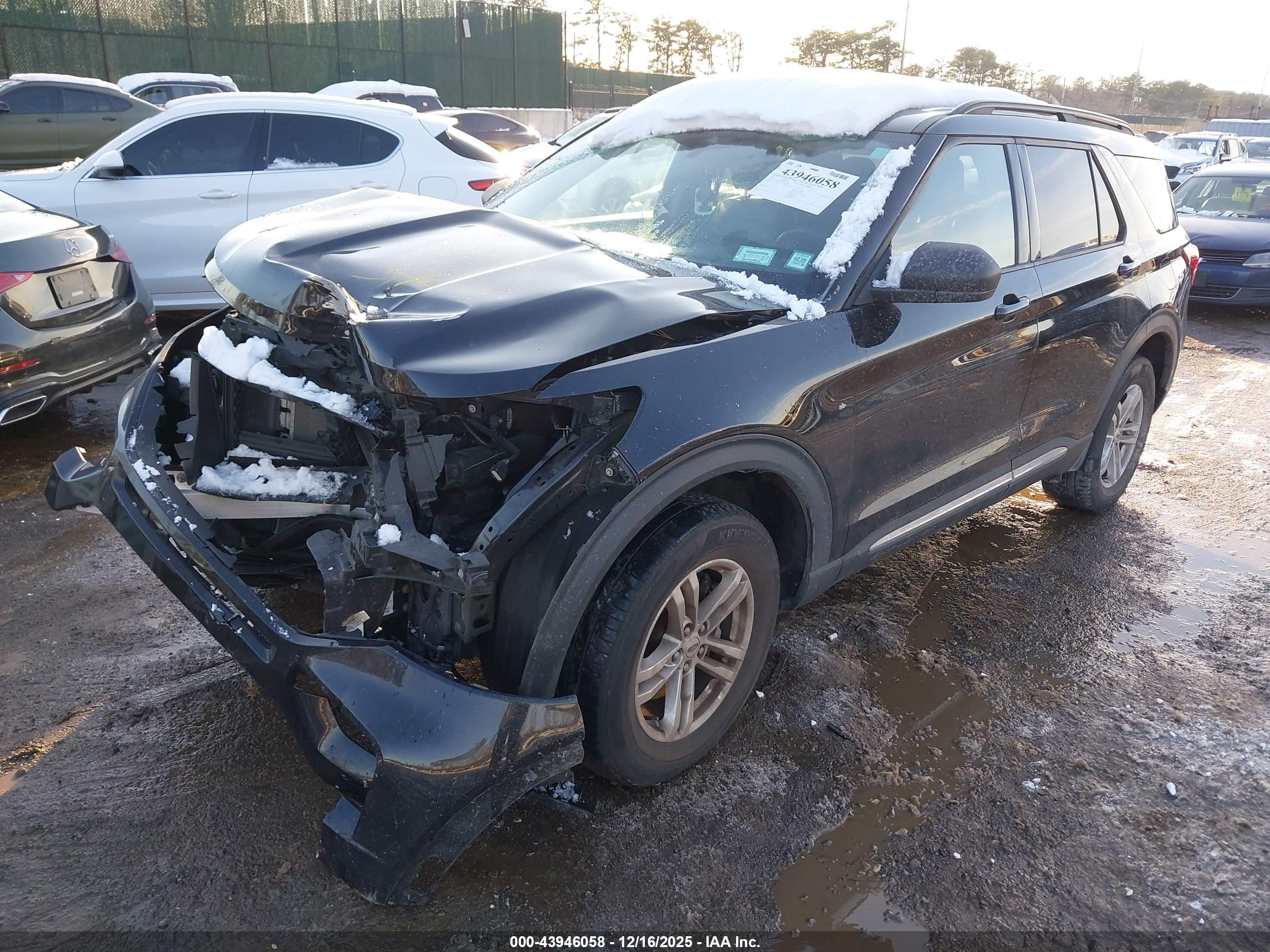 FORD EXPLORER image 2