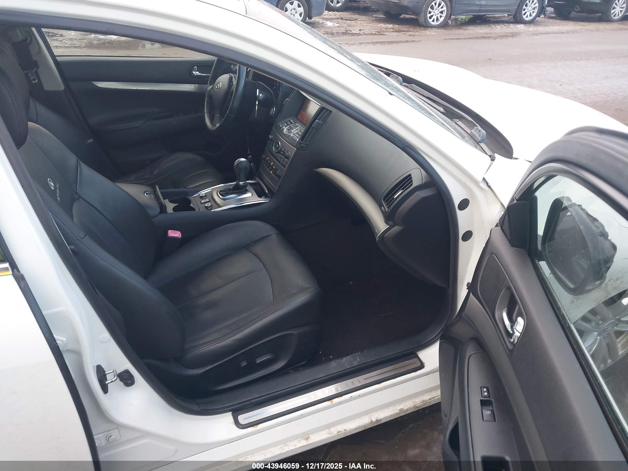 INFINITI G37X image 5