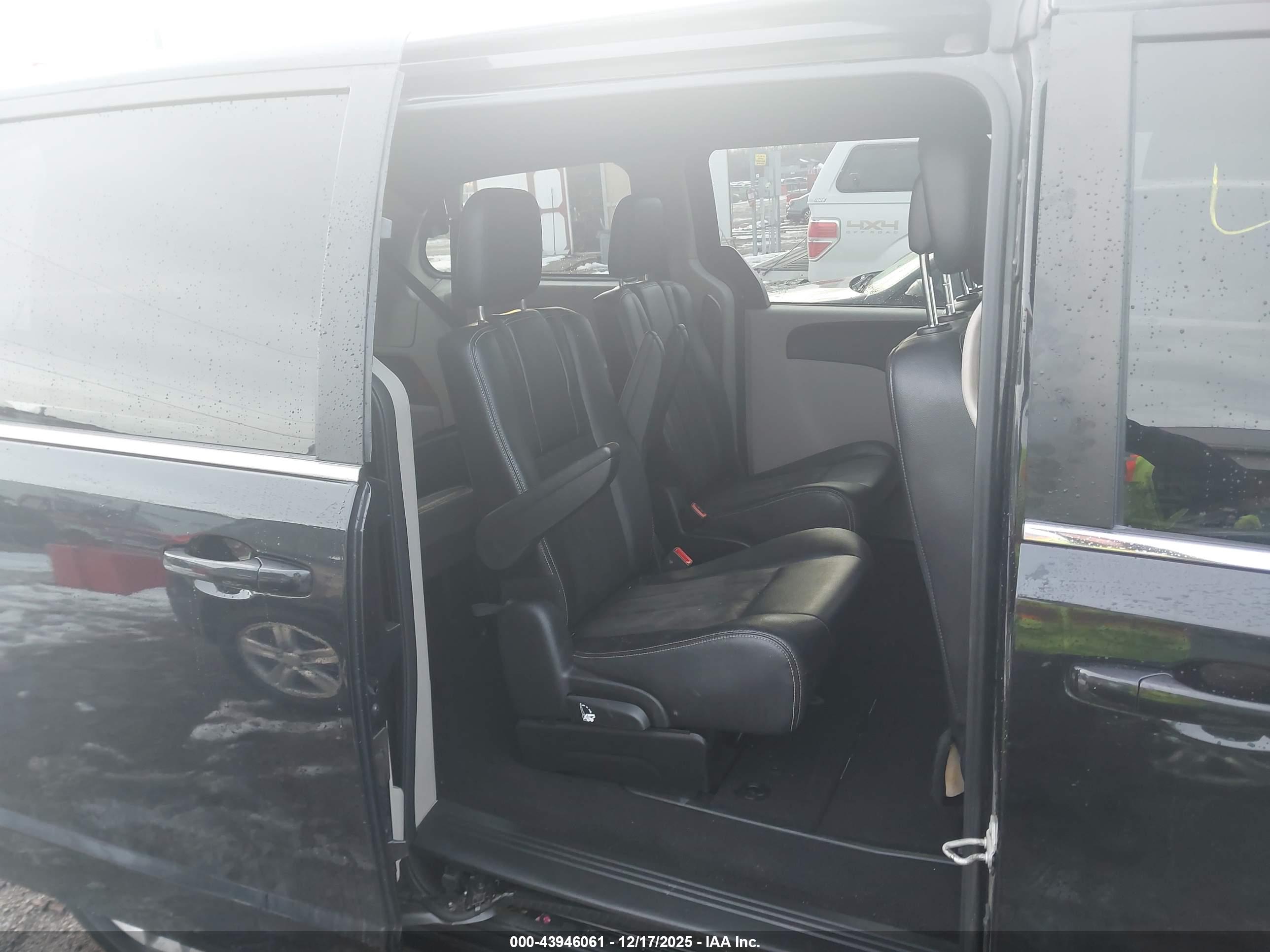 DODGE GRAND image 8