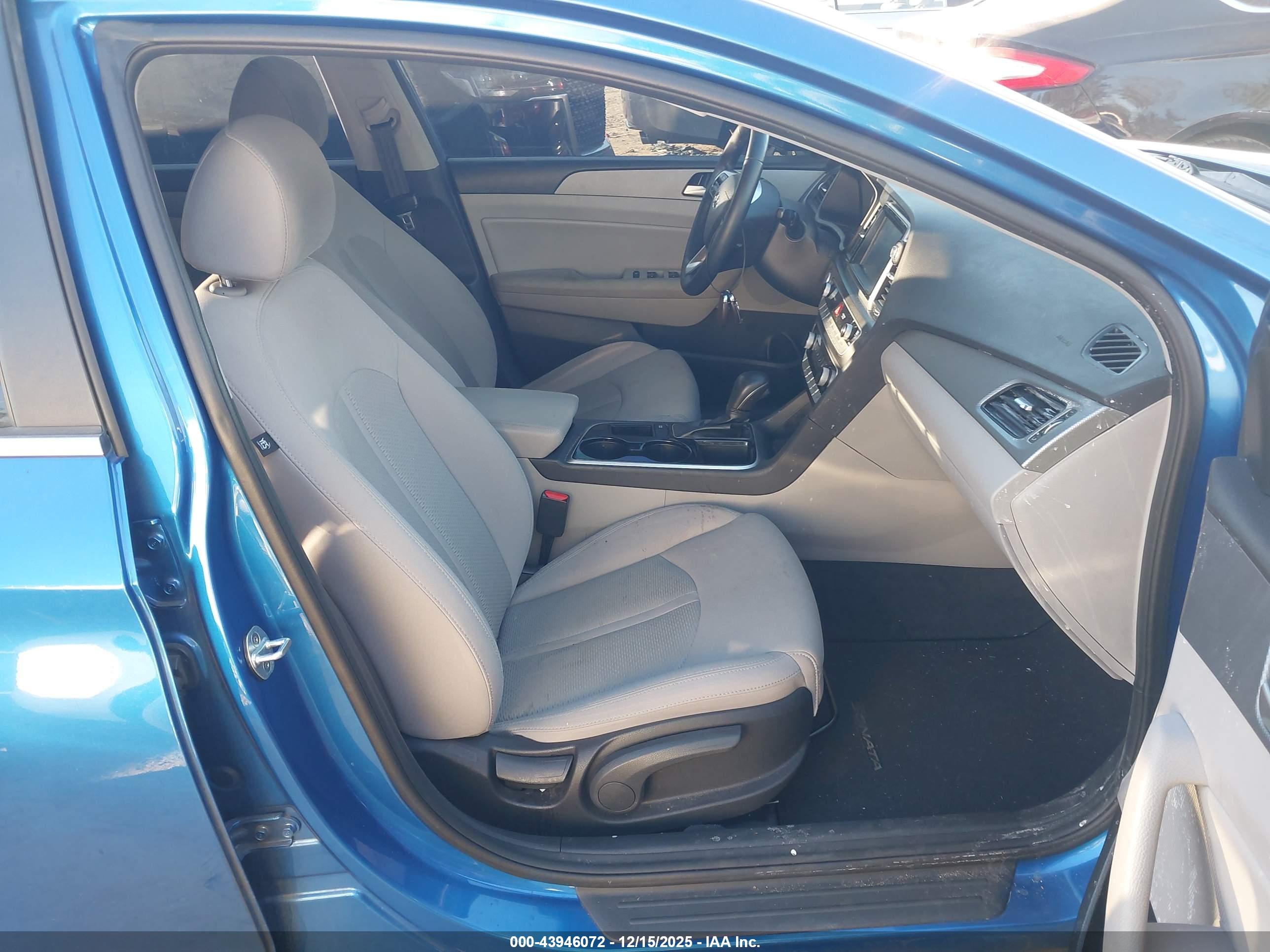 HYUNDAI SONATA image 5