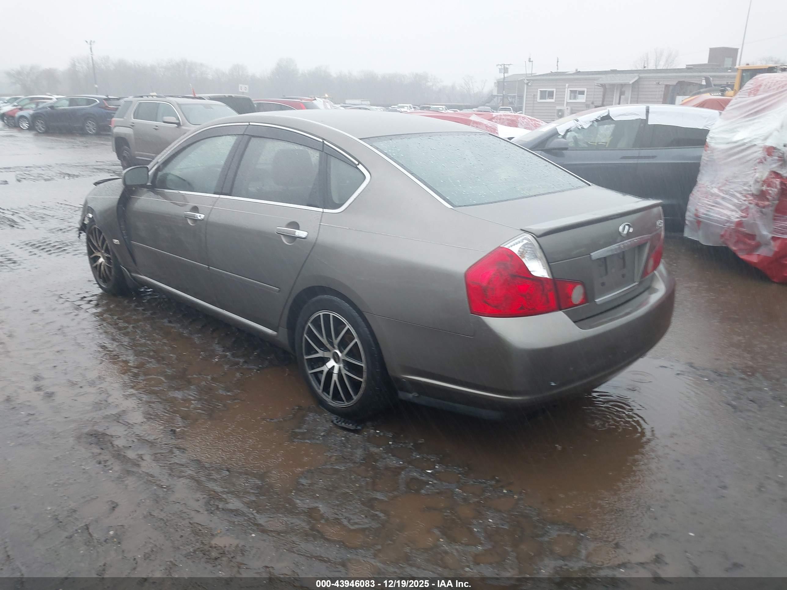 INFINITI M35X image 3