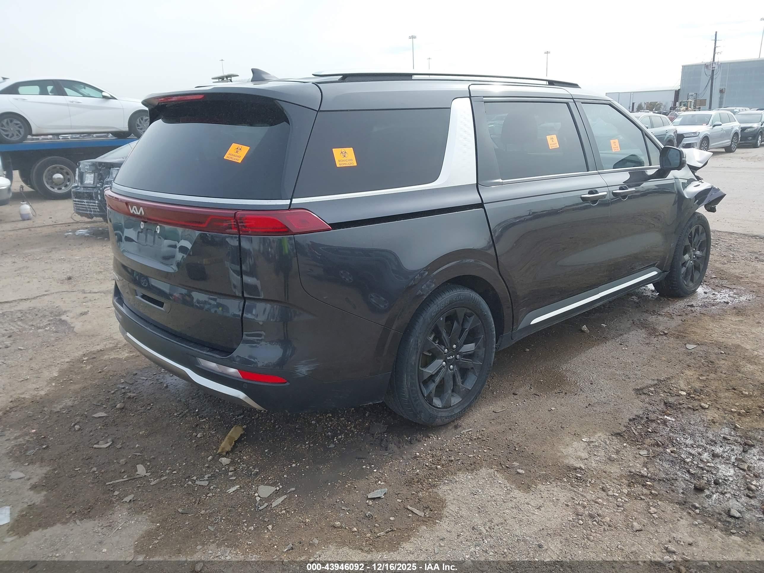 KIA CARNIVAL image 4