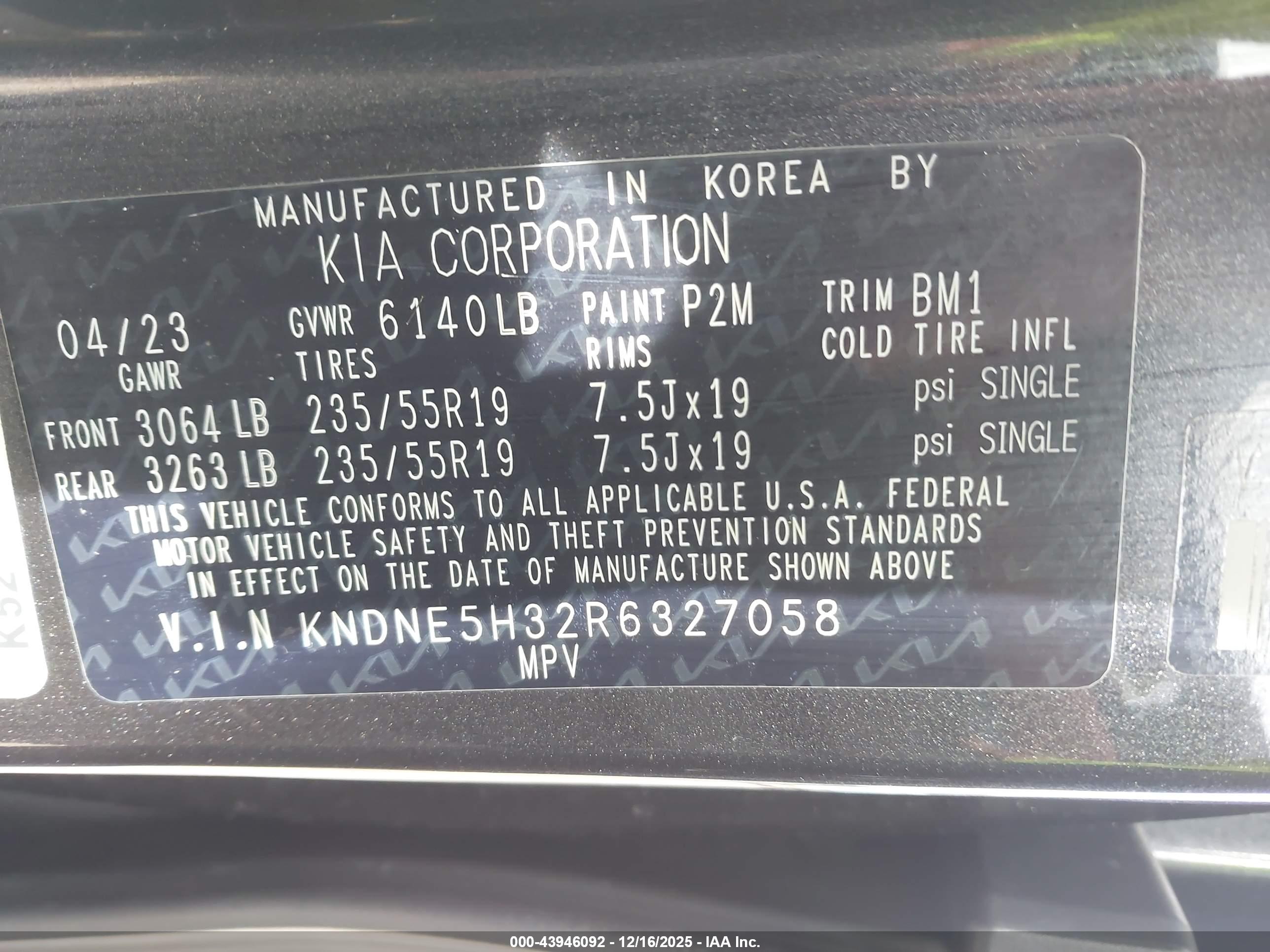 KIA CARNIVAL image 9