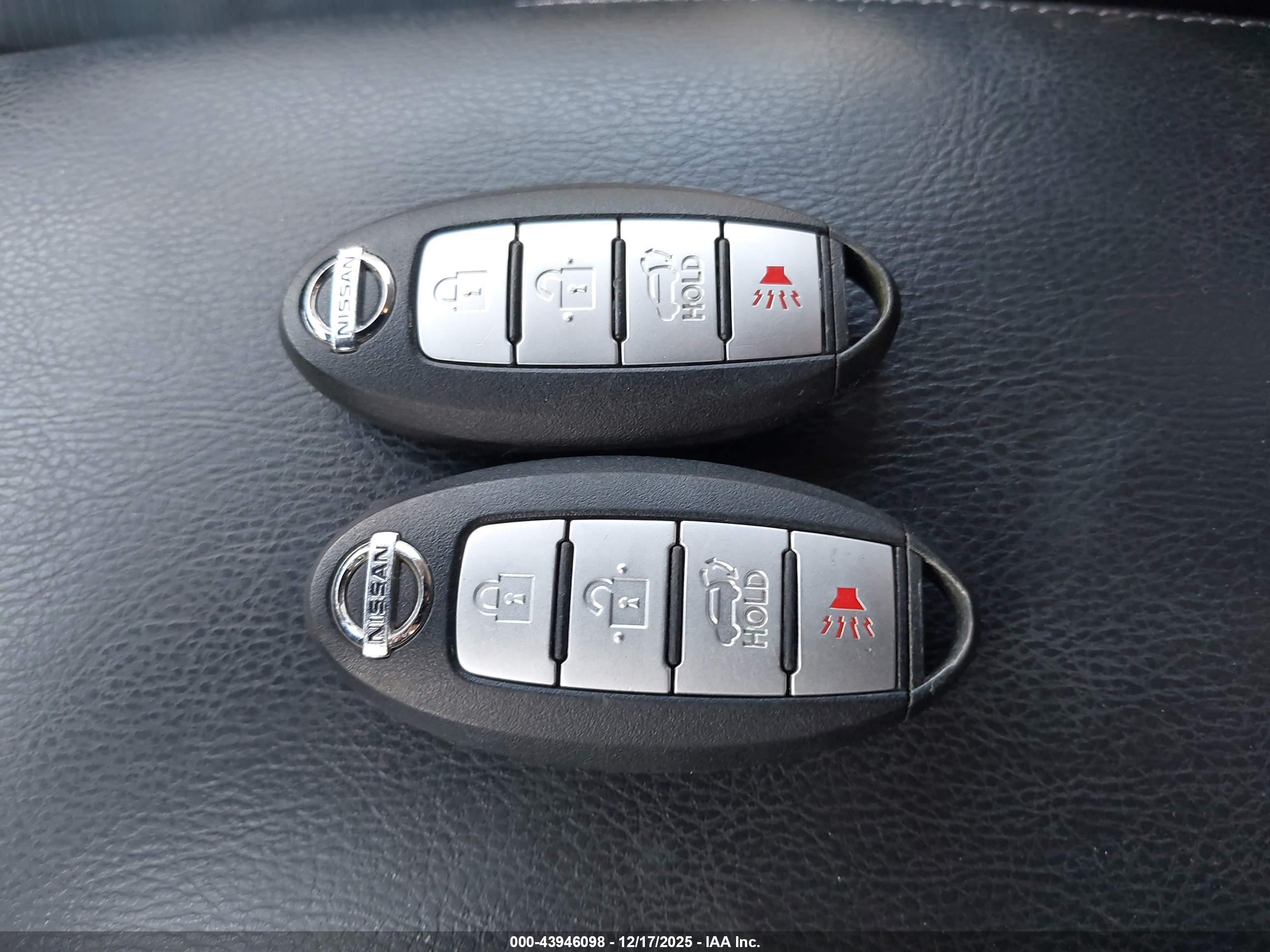 NISSAN ROGUE image 11