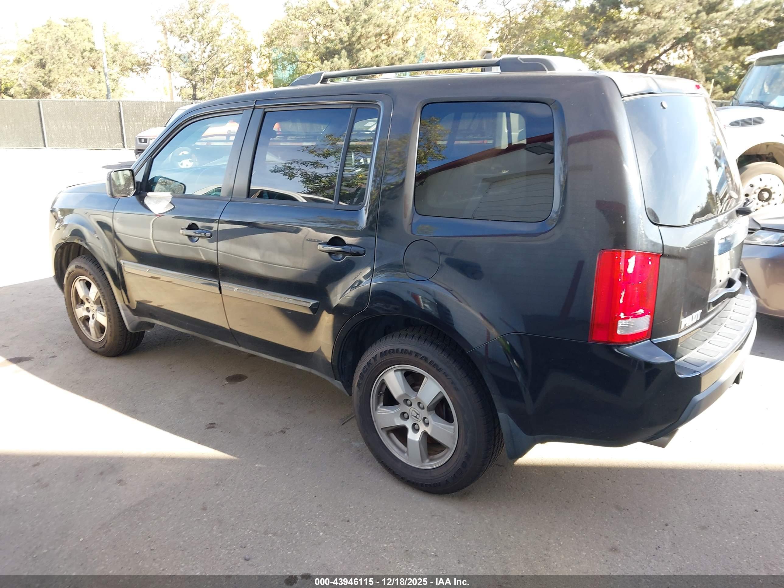 HONDA PILOT image 3