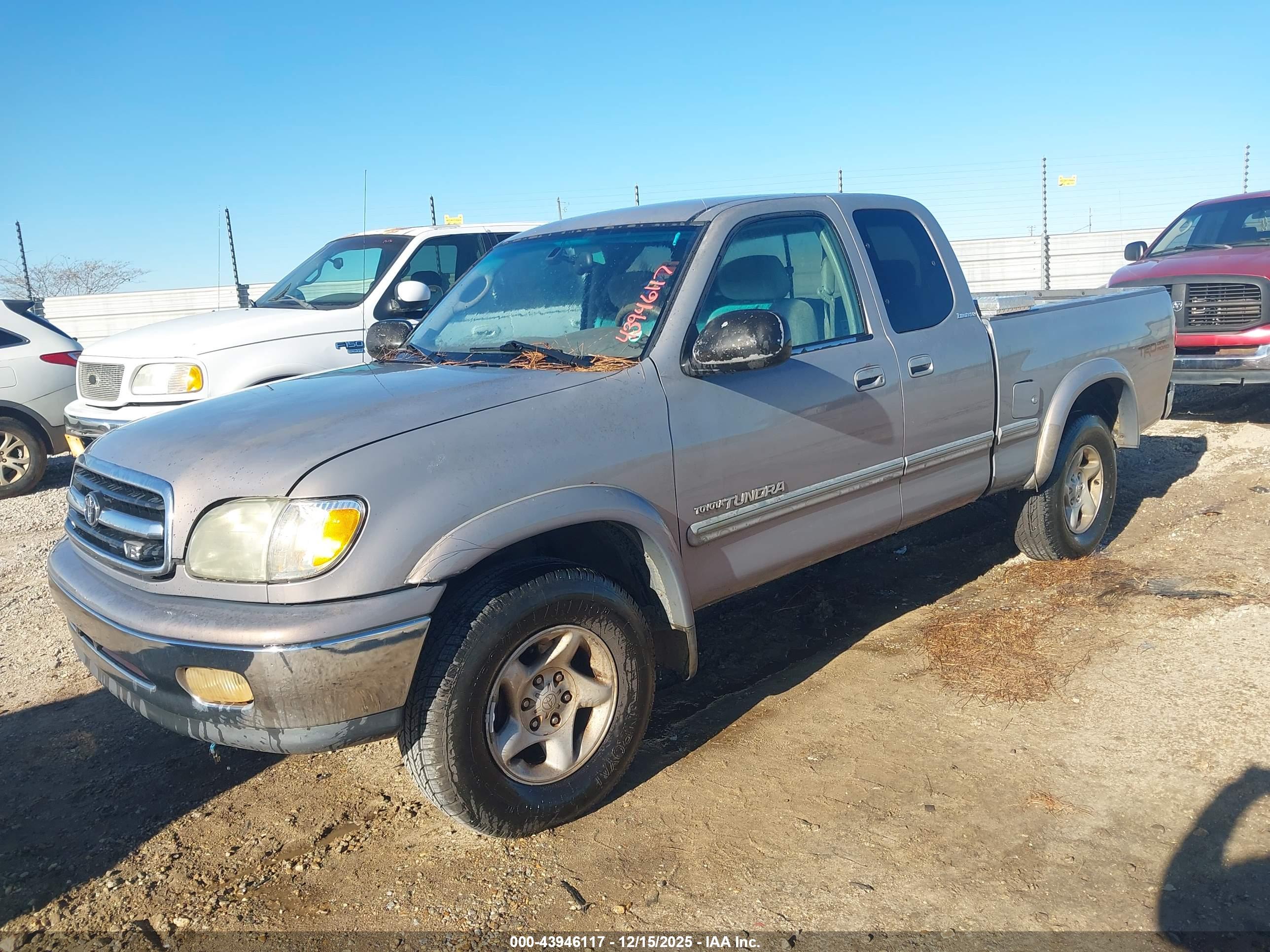 TOYOTA TUNDRA image 2