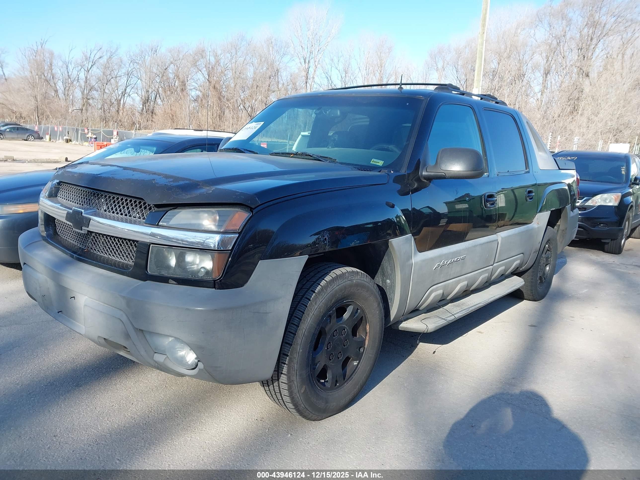 CHEVROLET AVALANCHE image 2