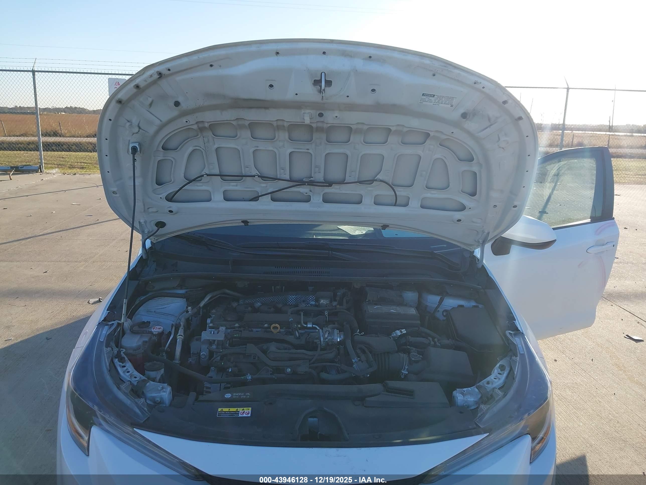 TOYOTA COROLLA image 10