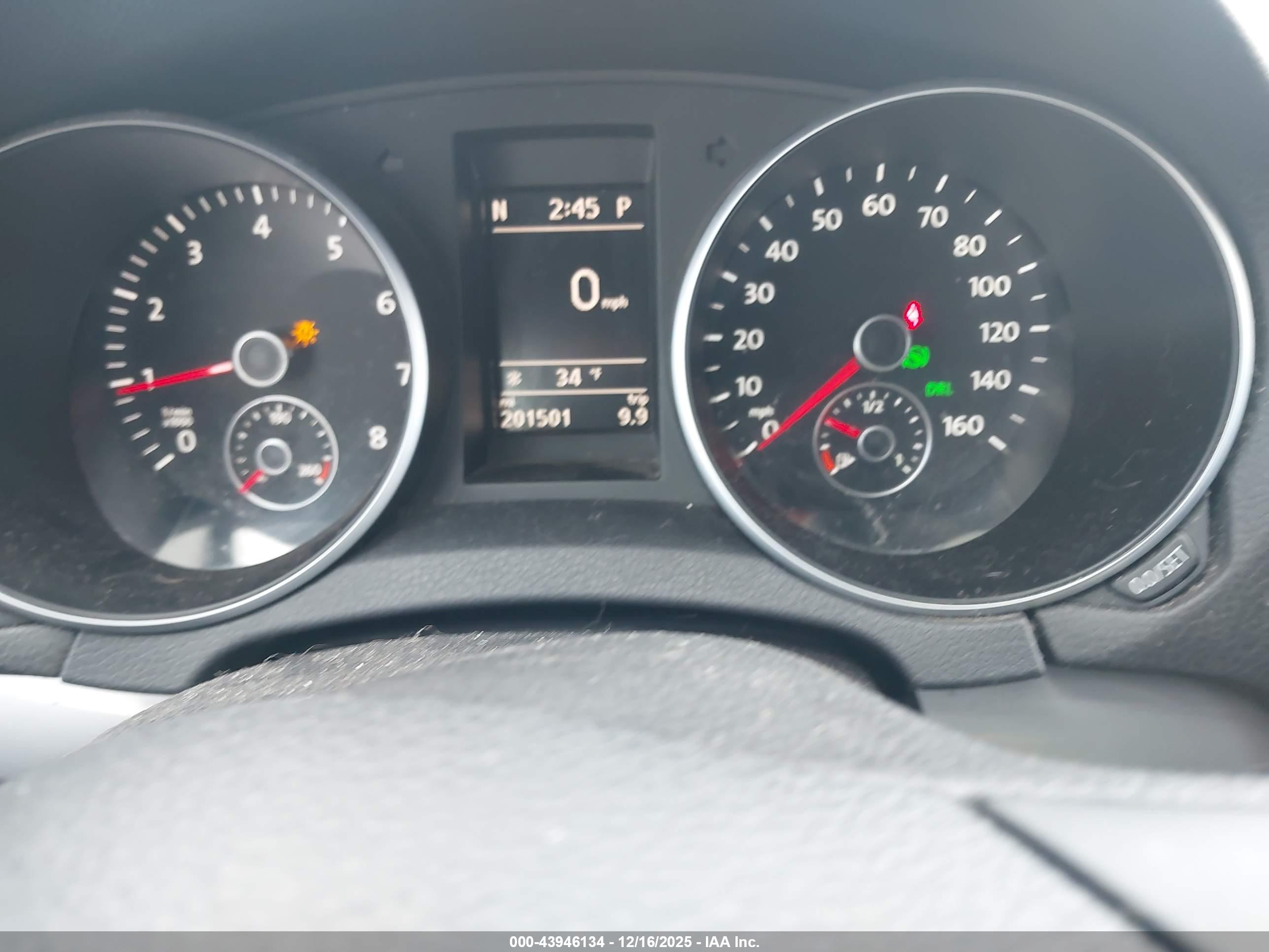 VOLKSWAGEN GOLF image 7