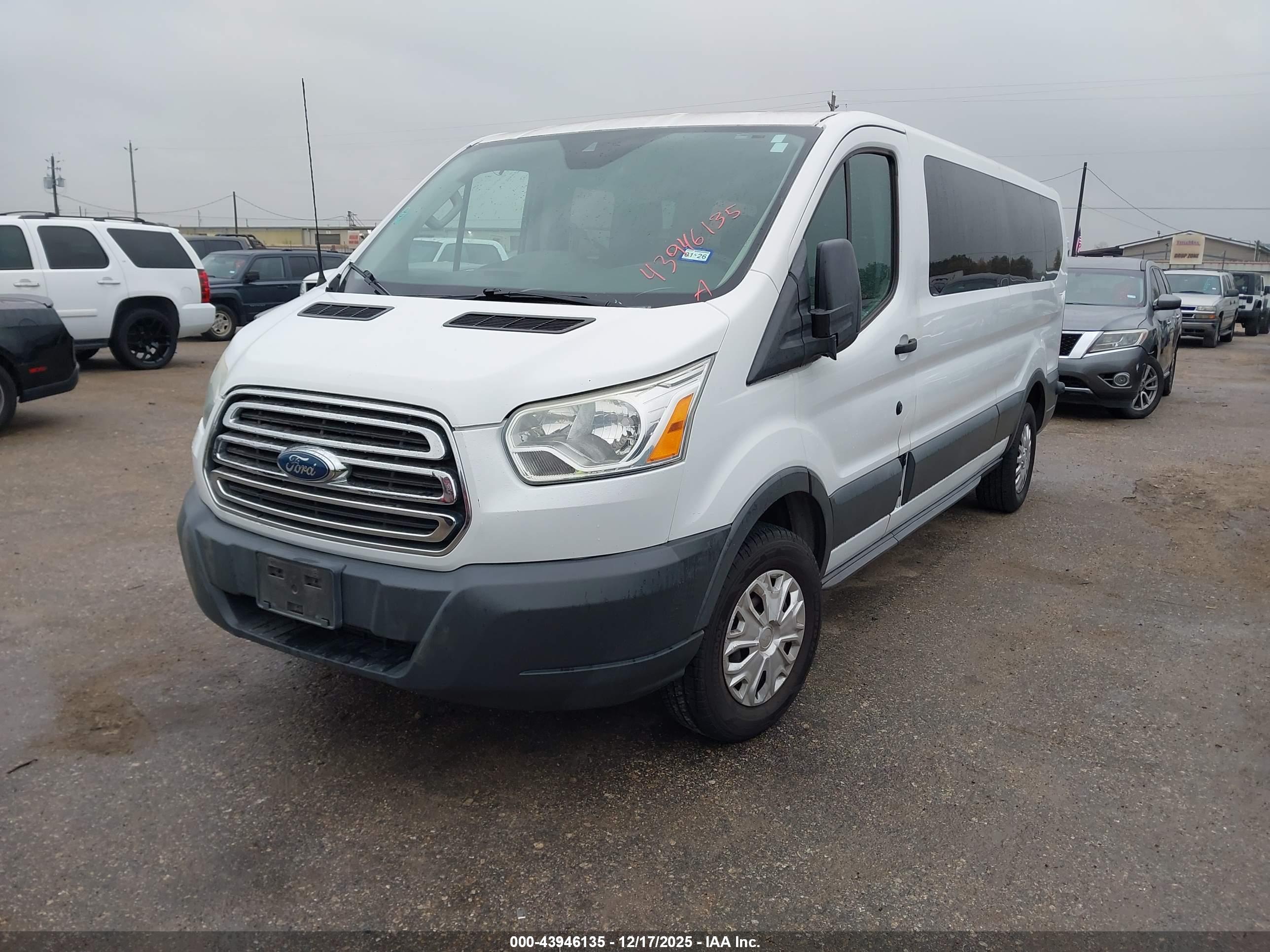FORD TRANSIT-350 image 2