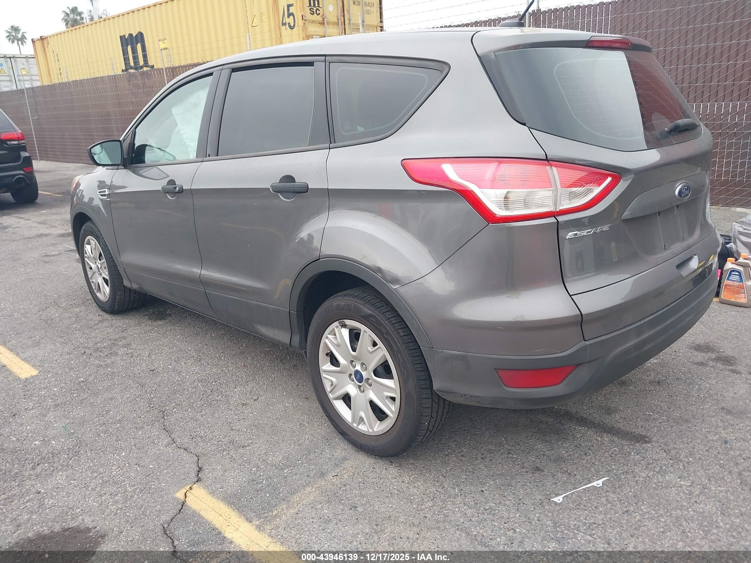 FORD ESCAPE image 3