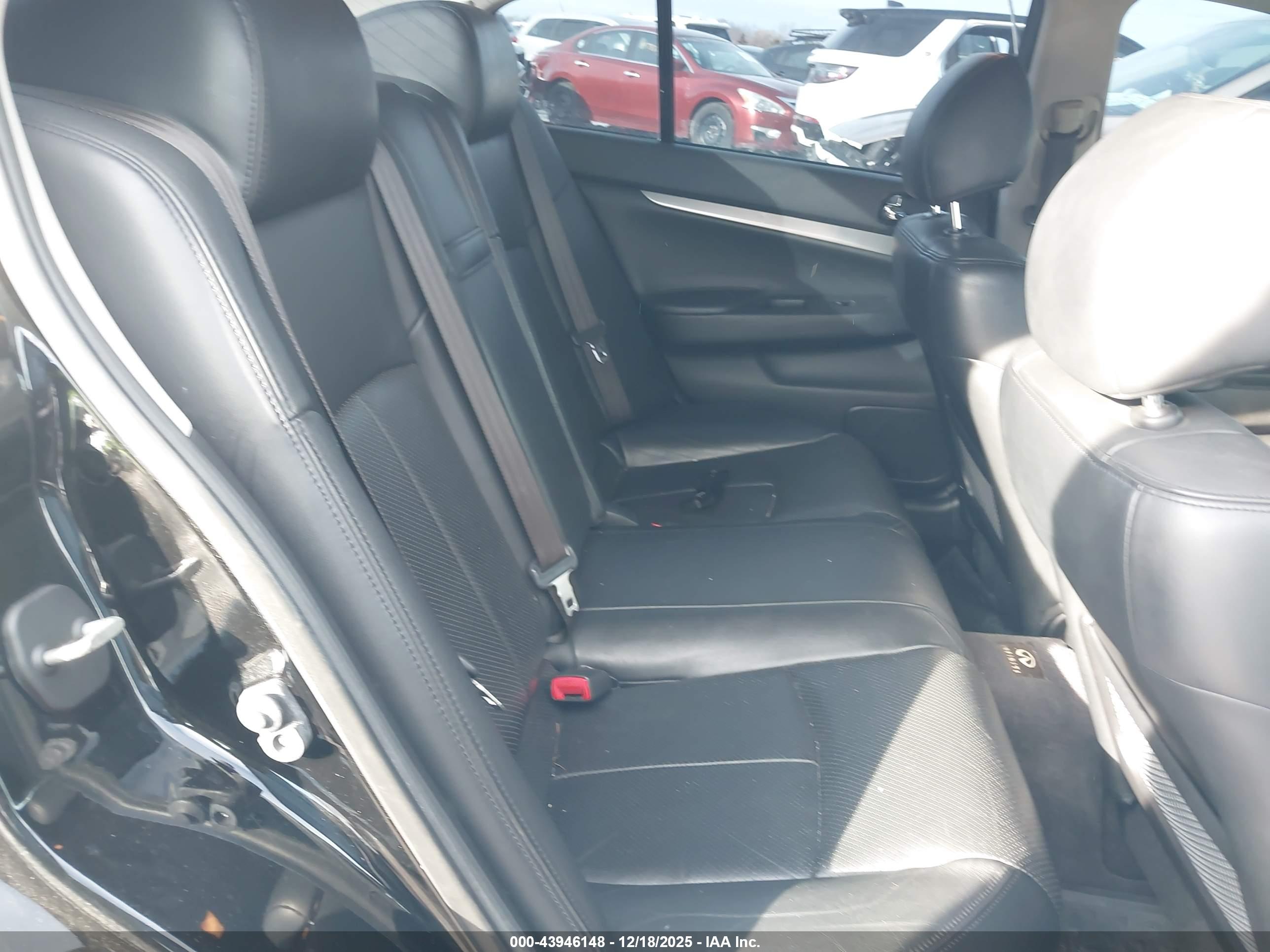 INFINITI G37X image 8