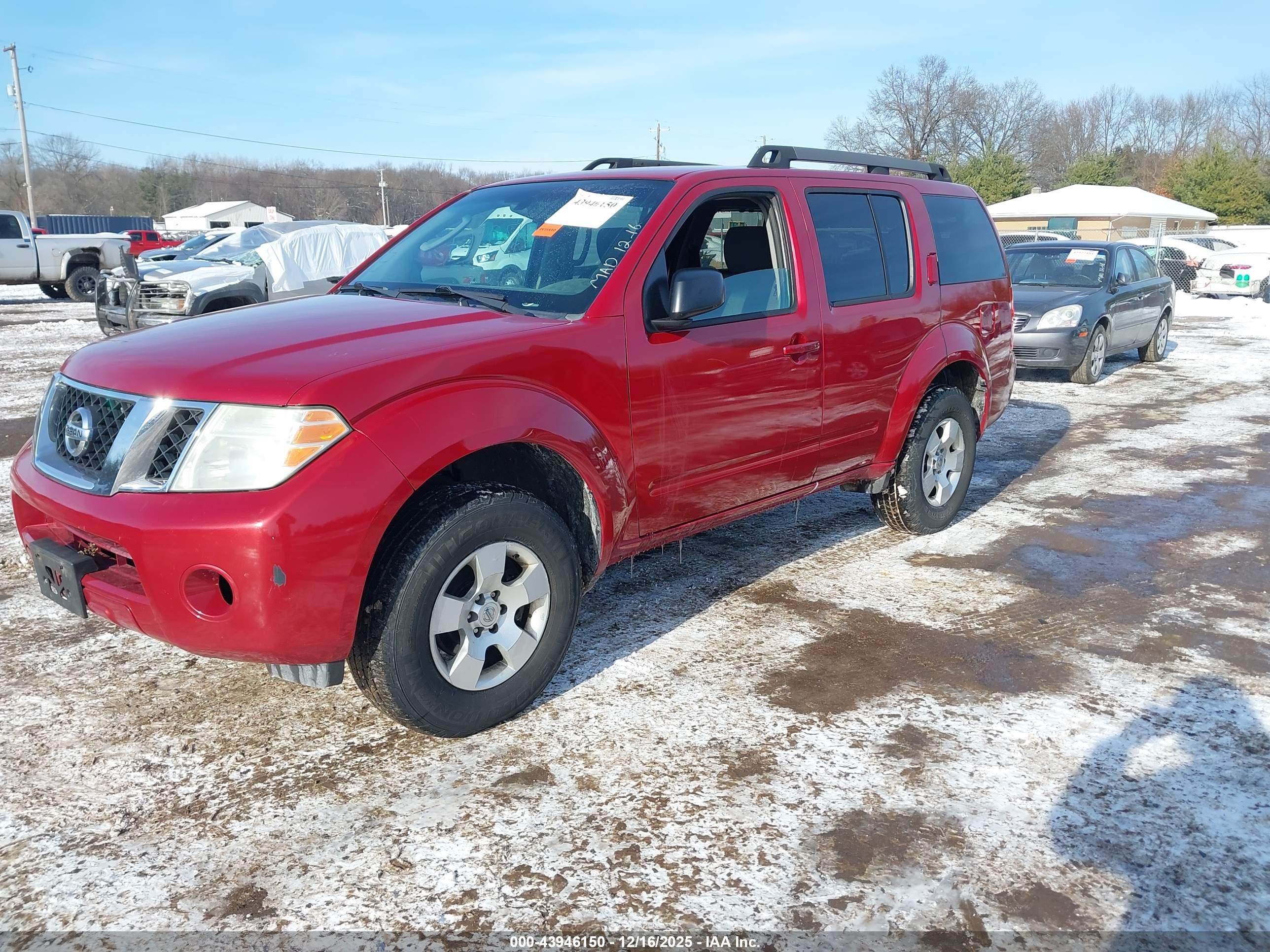 NISSAN PATHFINDER image 2