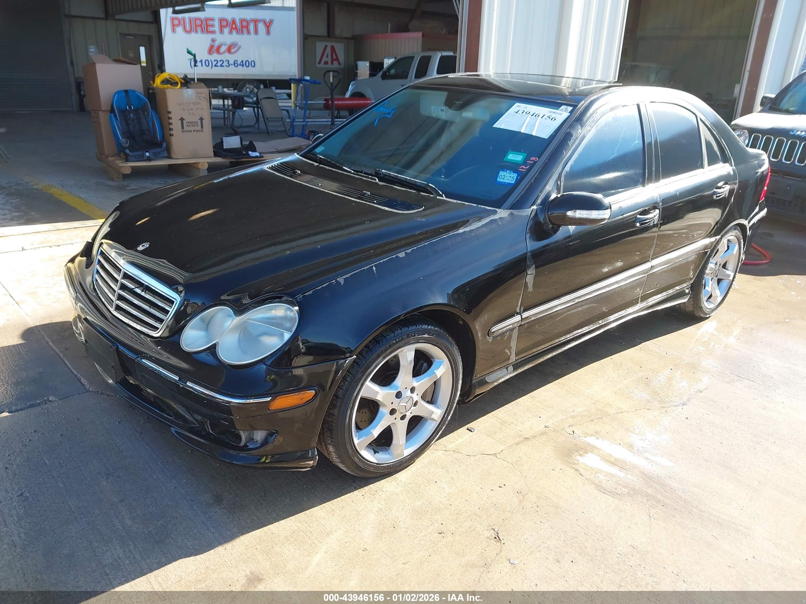 MERCEDES-BENZ C image 2