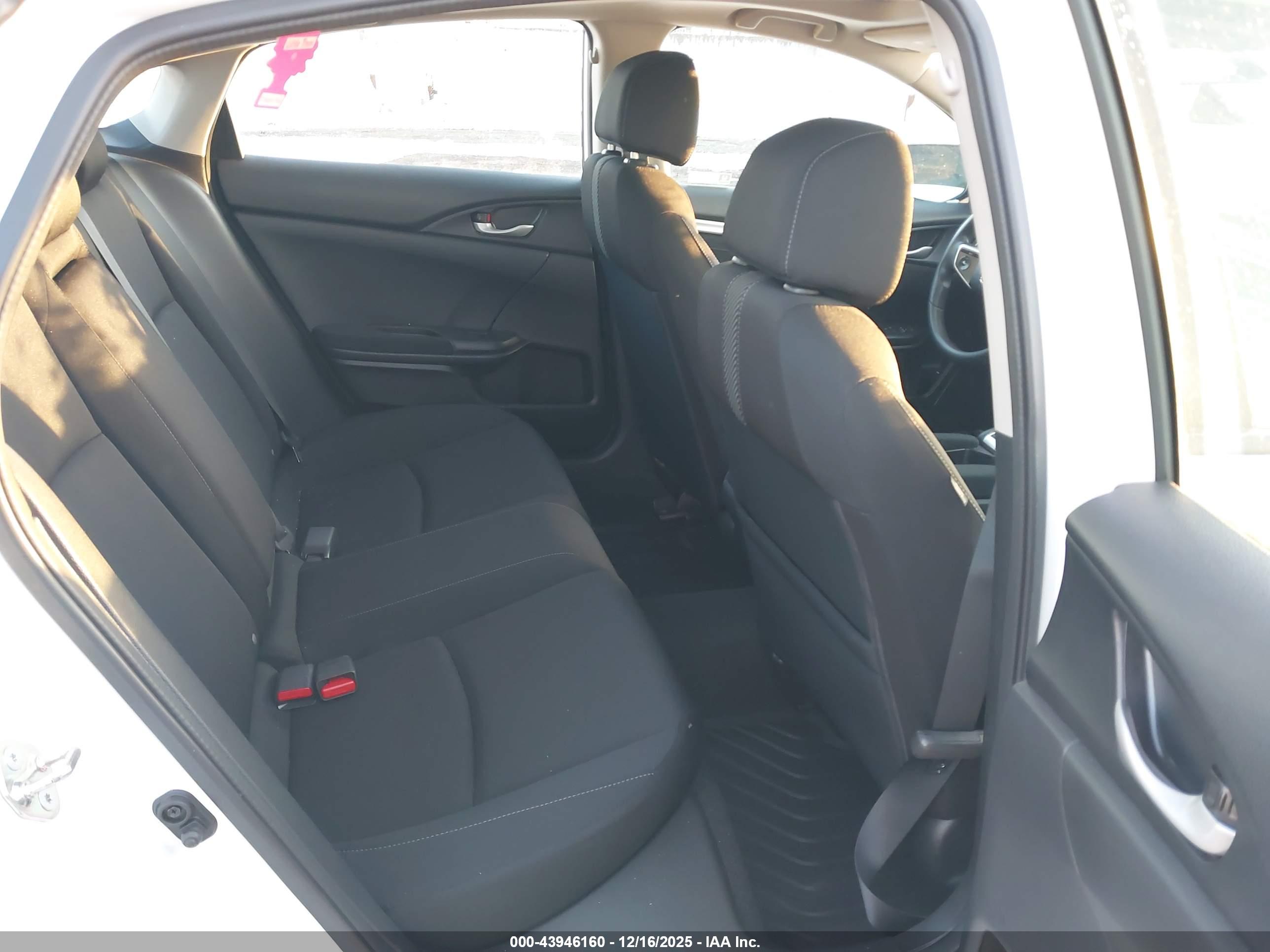 HONDA CIVIC image 8