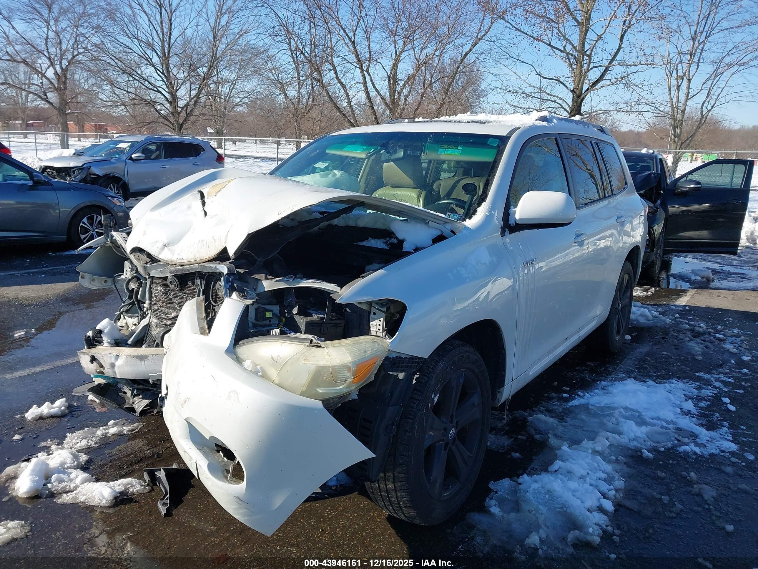 TOYOTA HIGHLANDER image 2