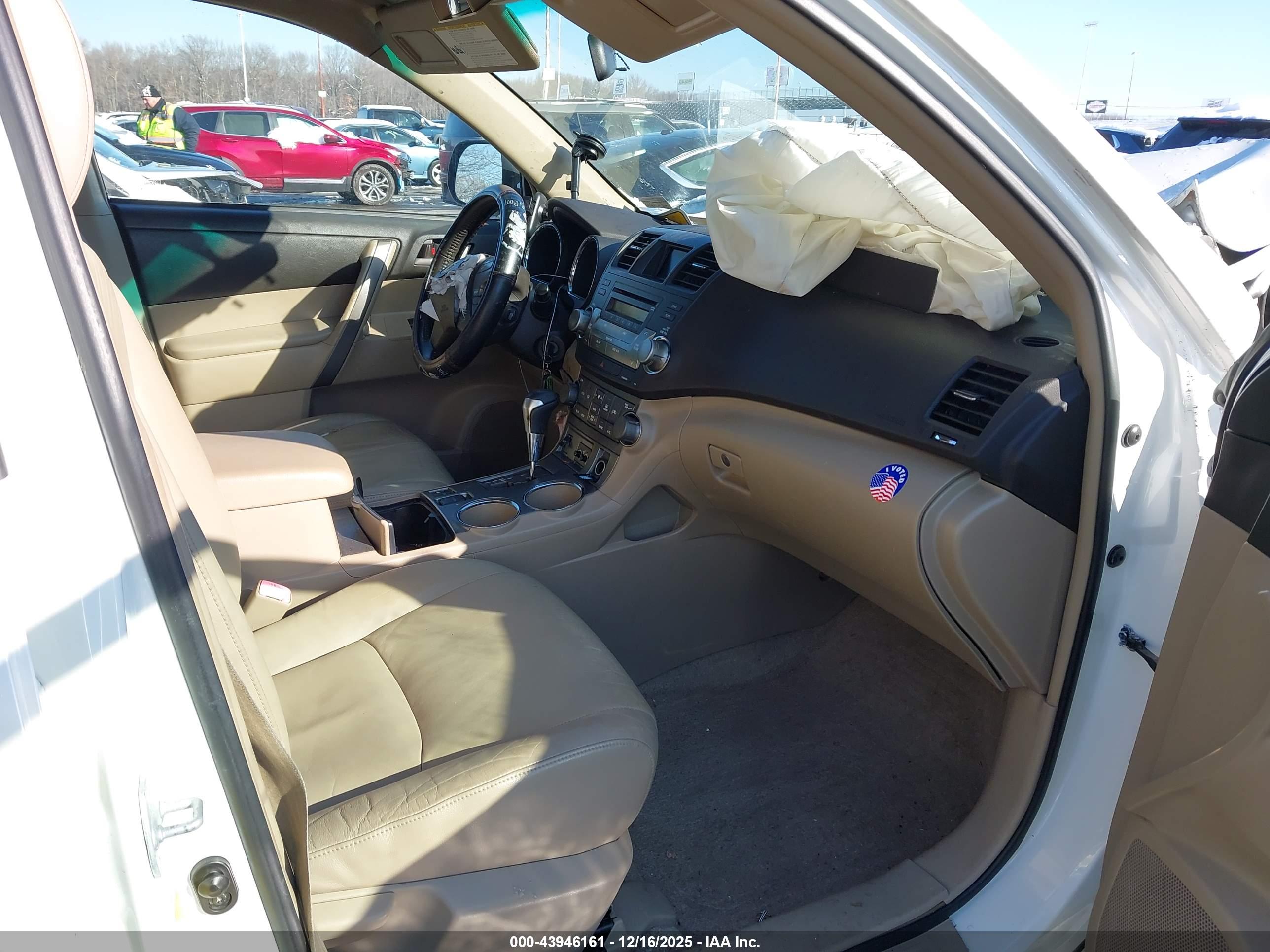 TOYOTA HIGHLANDER image 5