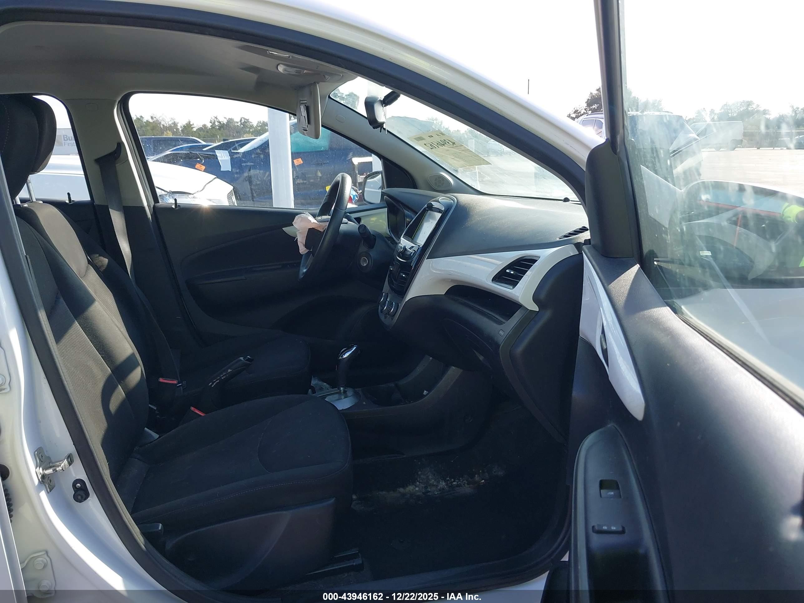 CHEVROLET SPARK image 5