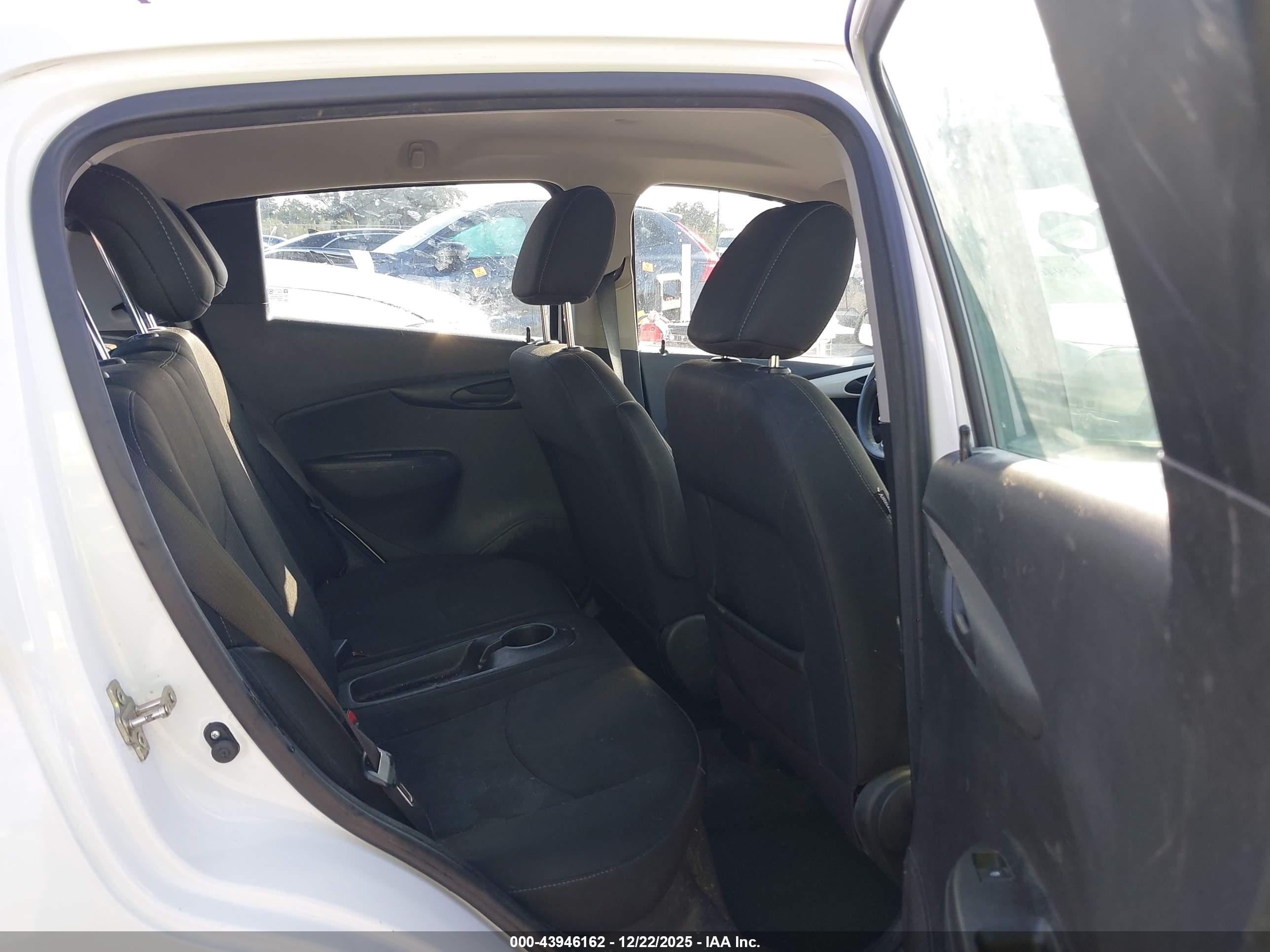 CHEVROLET SPARK image 8