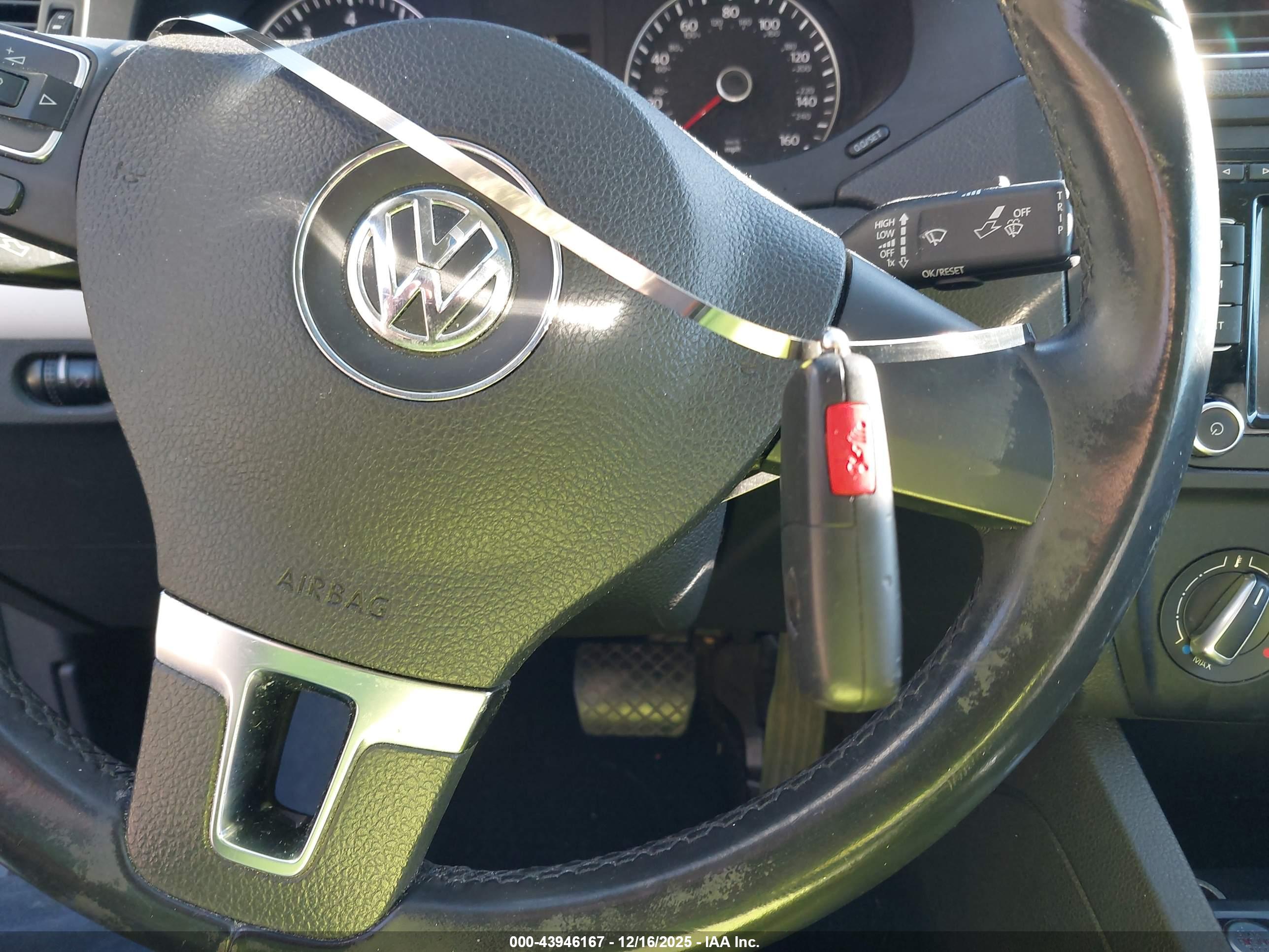 VOLKSWAGEN JETTA image 11