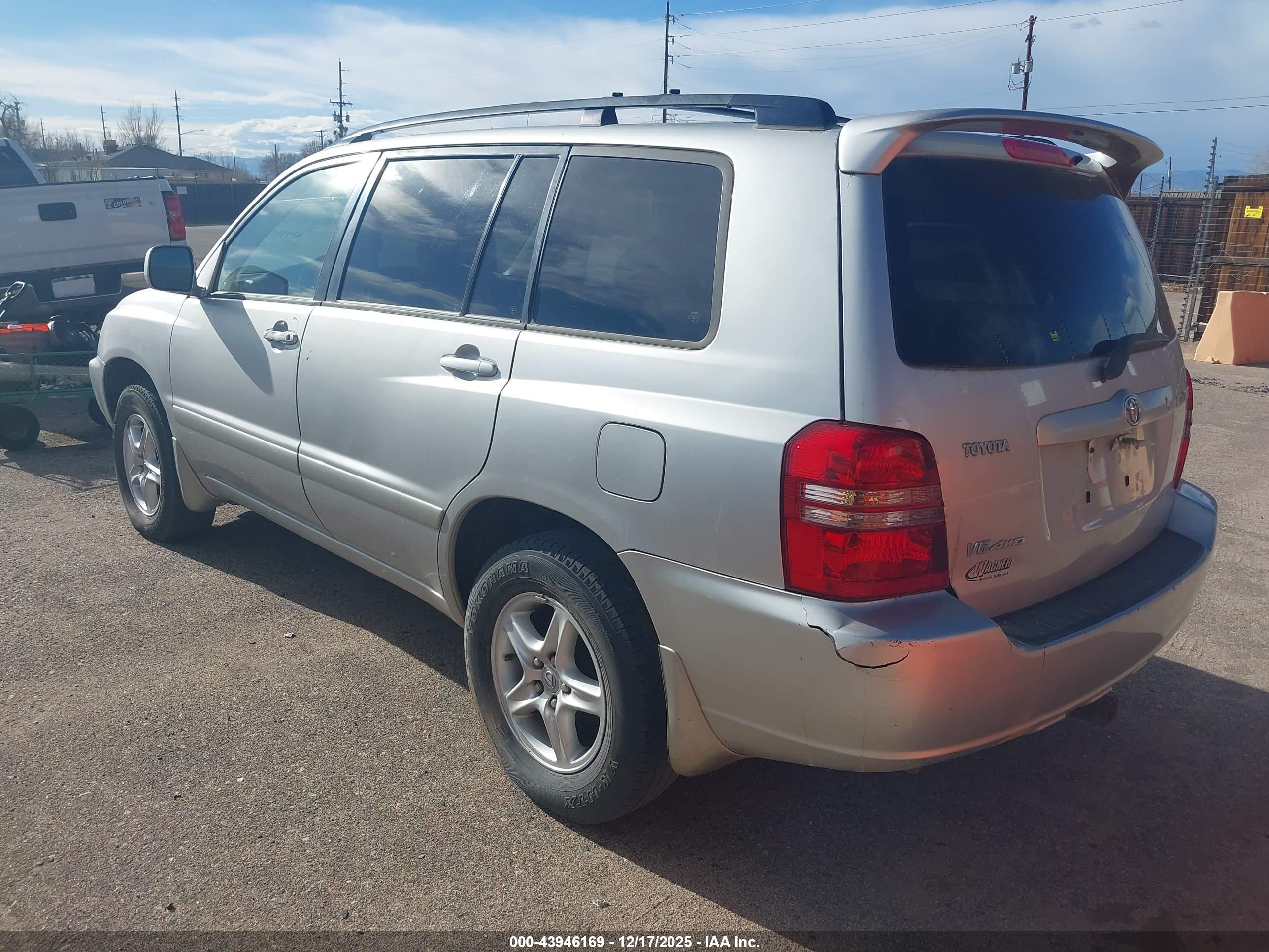 TOYOTA HIGHLANDER image 3