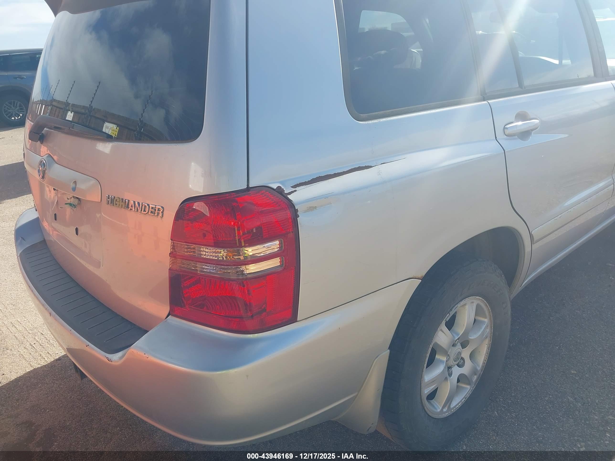 TOYOTA HIGHLANDER image 6