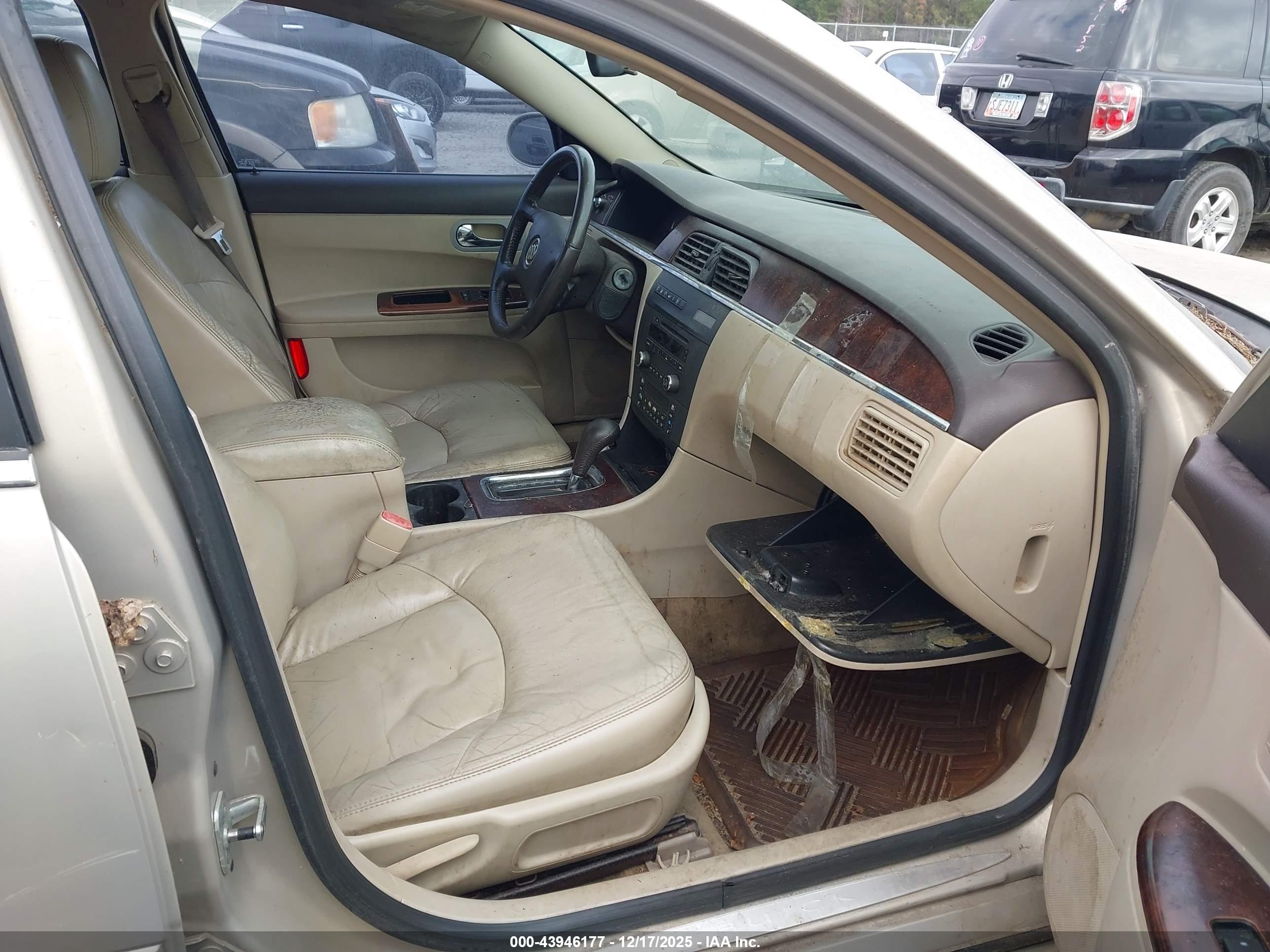 BUICK LACROSSE image 5