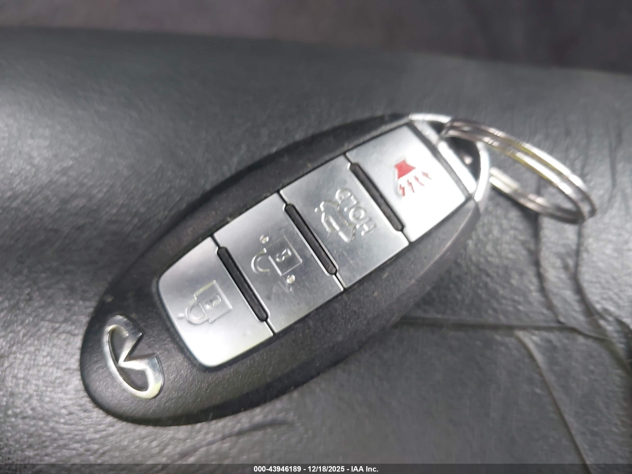 INFINITI Q50 image 11