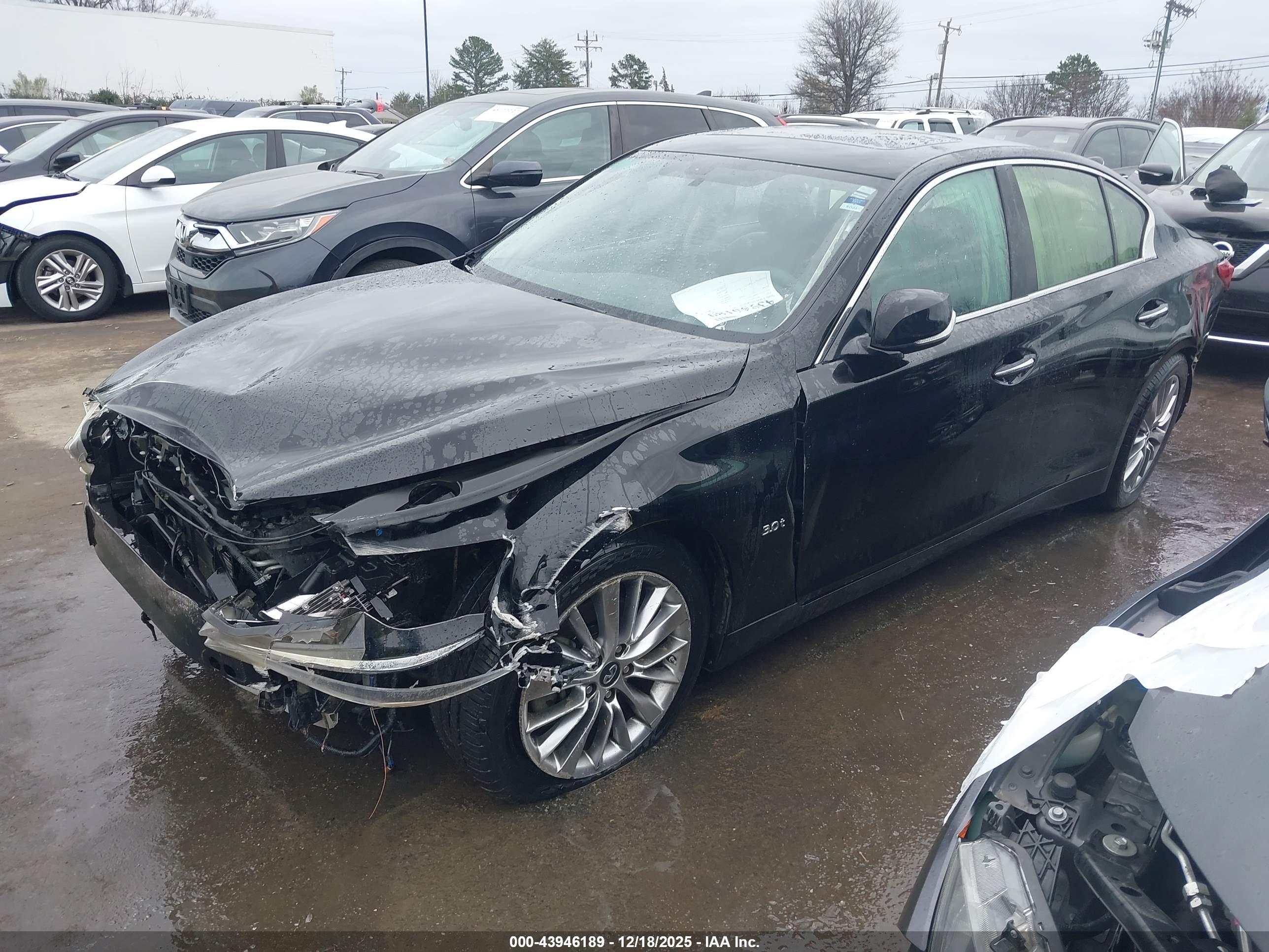 INFINITI Q50 image 2