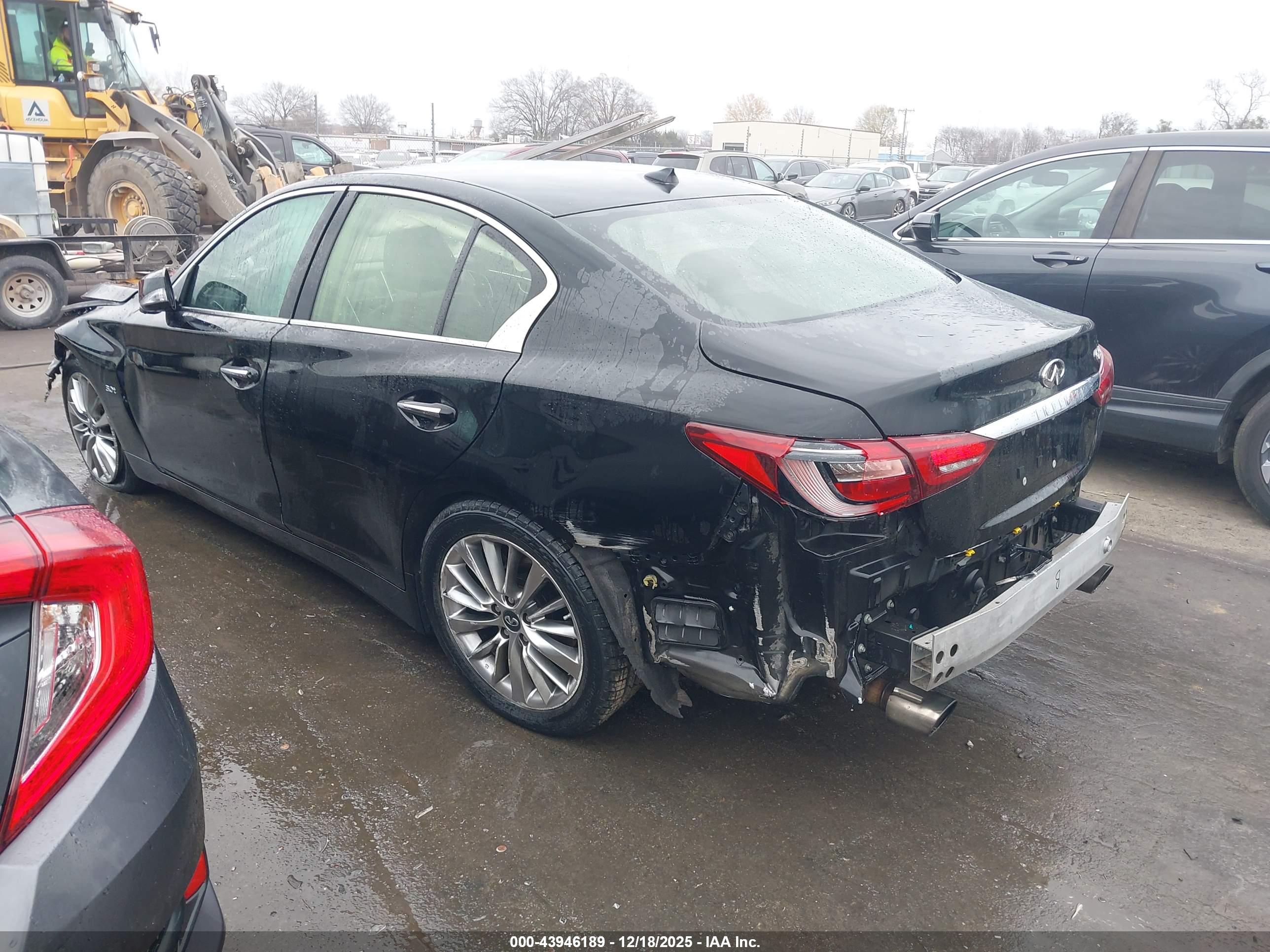 INFINITI Q50 image 3